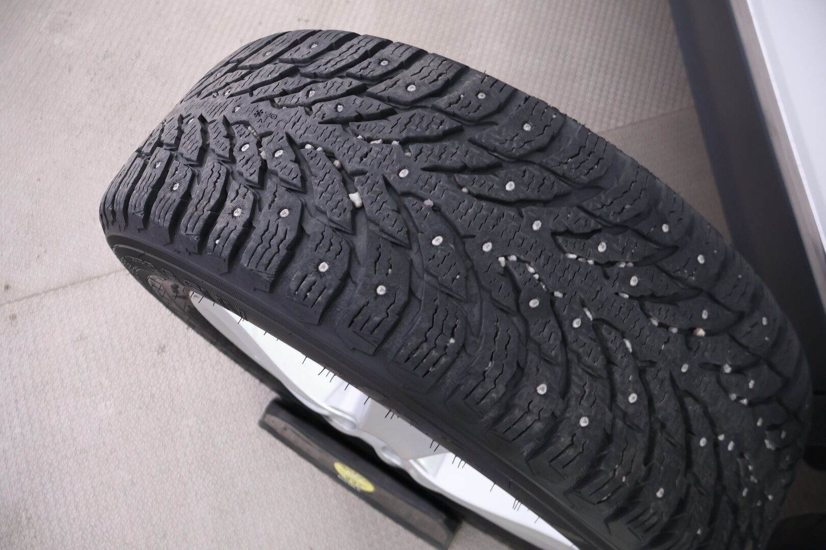 Volkswagen Tiguan 2017 Comfortline 2,0 TDI SCR 110 kW (150 hv) 4MOTION DSG-automaatti ** Webasto / Navi&Carplay / Adapt.vakkari / Vetokoukku ** - Upeassa kunnossa oleva Tigu! / Kahdet hyvät merkkirenkaat vanteilla! - HULLUT AVAJAISHULINAT KORKOTARJOUS 3,29 %