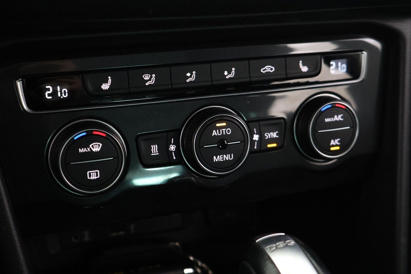 Volkswagen Tiguan 2017 Comfortline 2,0 TDI SCR 110 kW (150 hv) 4MOTION DSG-automaatti - Webasto | Navi&Carplay | Adapt.vakkari | Vetokoukku