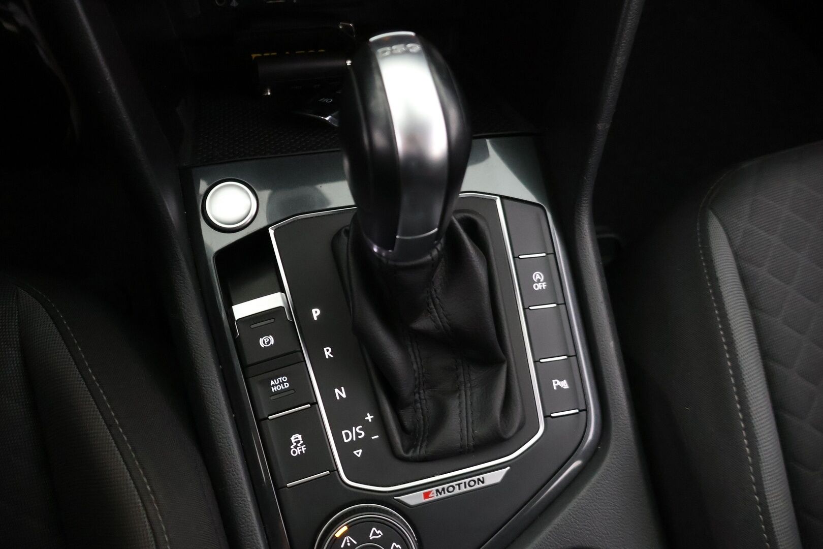 Volkswagen Tiguan 2017 Comfortline 2,0 TDI SCR 110 kW (150 hv) 4MOTION DSG-automaatti - Webasto | Navi&Carplay | Adapt.vakkari | Vetokoukku