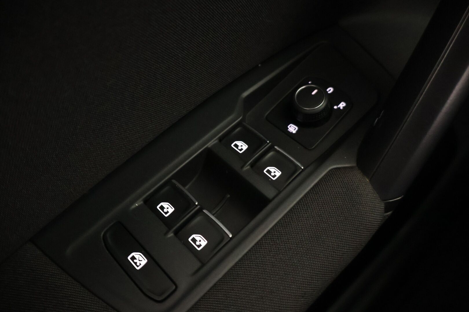 Volkswagen Tiguan 2017 Comfortline 2,0 TDI SCR 110 kW (150 hv) 4MOTION DSG-automaatti - Webasto | Navi&Carplay | Adapt.vakkari | Vetokoukku