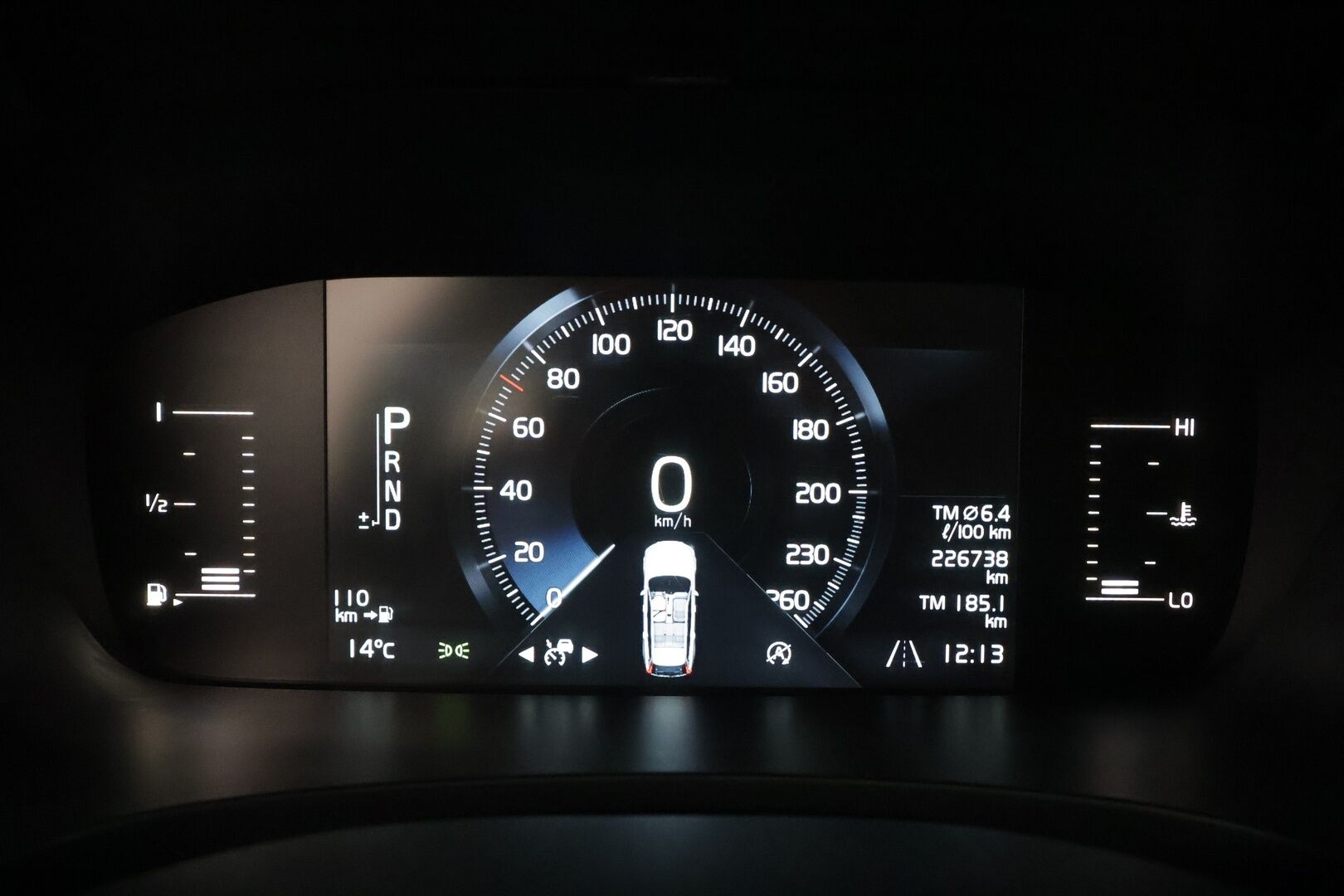 Volvo V90 2017 D4 Momentum aut - Webasto | ACC | LED | P.Tutkat | Kaistavahti | Keyless | 2x renkaat&alumiinivanteet