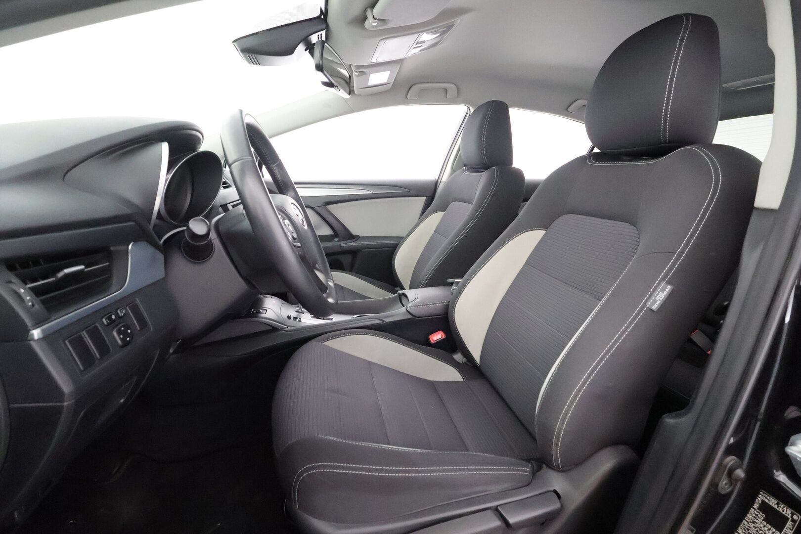 Toyota Avensis 2018 1,8 Valvematic Active Edition Sedan Multidrive S - | Juuri katsastettu || Vakkari | Lohko | Xenon | P.Kamera |  Navi | Suomi-auto | Kahdet Renkaat |