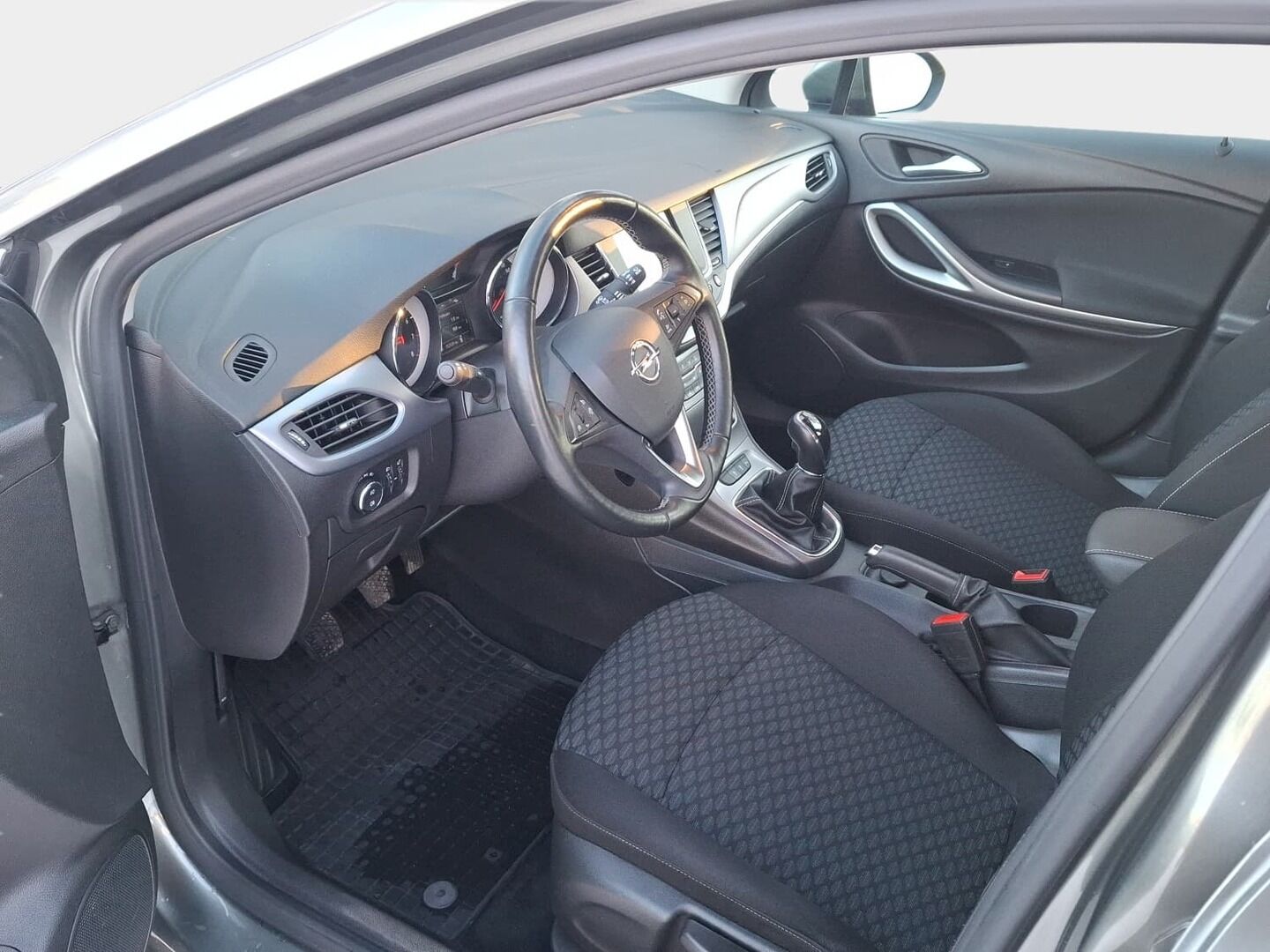 Opel Astra 2018 5-ov Enjoy 1,0 Turbo ecoFLEX Start/Stop 77kW MT5 * Vakkari / Läm.ratti / Lohko+sisälämmitin / Apple Carplay * - *Suomi-auto / Juuri huollettu*