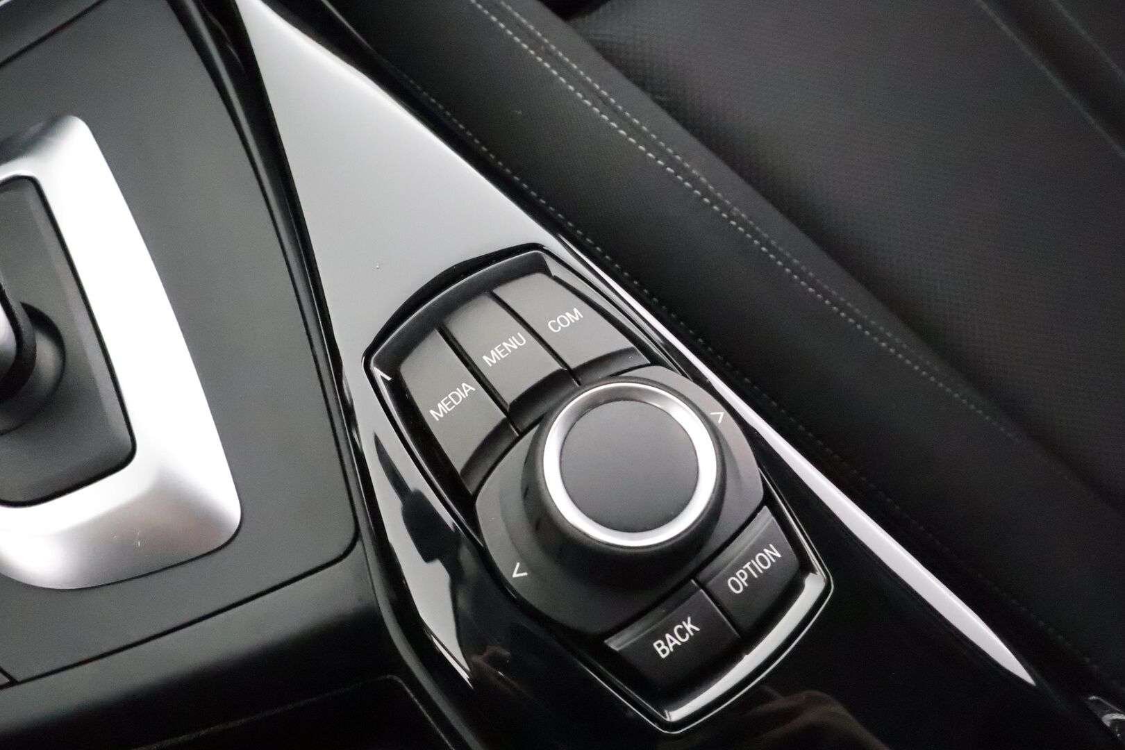 BMW 118 2018 F20 Hatchback 118d A Business Automatic Edition Sport * Vakkari / P.tutka / Hifi / LED / Sporttipenkit * - Suomi-auto / Kahdet renkaat aluvanteilla - HULLU BLACKWEEK KORKOTARJOUS 2,49%