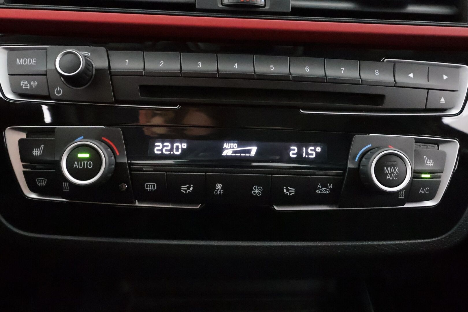 BMW 118 2018 F20 Hatchback 118d A Business Automatic Edition Sport * Vakkari / P.tutka / Hifi / LED / Sporttipenkit * - Suomi-auto / Kahdet renkaat aluvanteilla - HULLU BLACKWEEK KORKOTARJOUS 2,49%