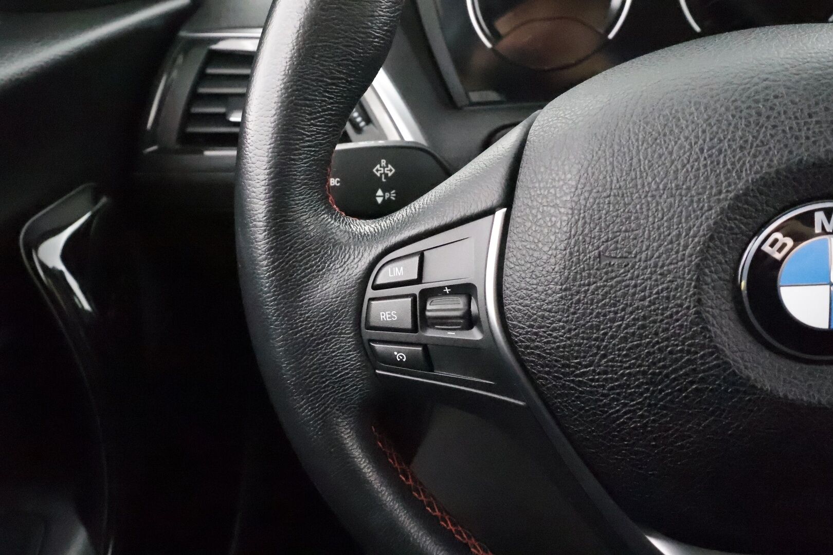 BMW 118 2018 F20 Hatchback 118d A Business Automatic Edition Sport * Vakkari / P.tutka / Hifi / LED / Sporttipenkit * - Suomi-auto / Kahdet renkaat aluvanteilla - HULLU BLACKWEEK KORKOTARJOUS 2,49%