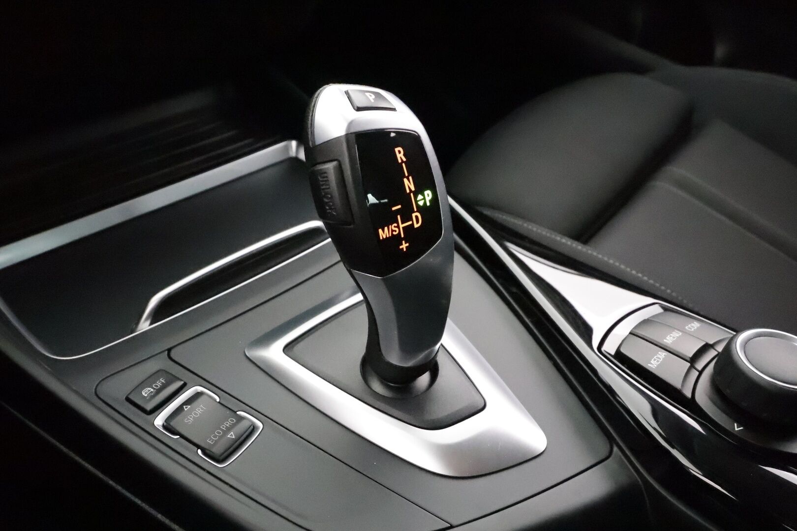 BMW 118 2018 F20 Hatchback 118d A Business Automatic Edition Sport - LED | Vakkari | P.tutka | HiFi | Sporttipenkit | Vetokoukku | Lohkolämmitin