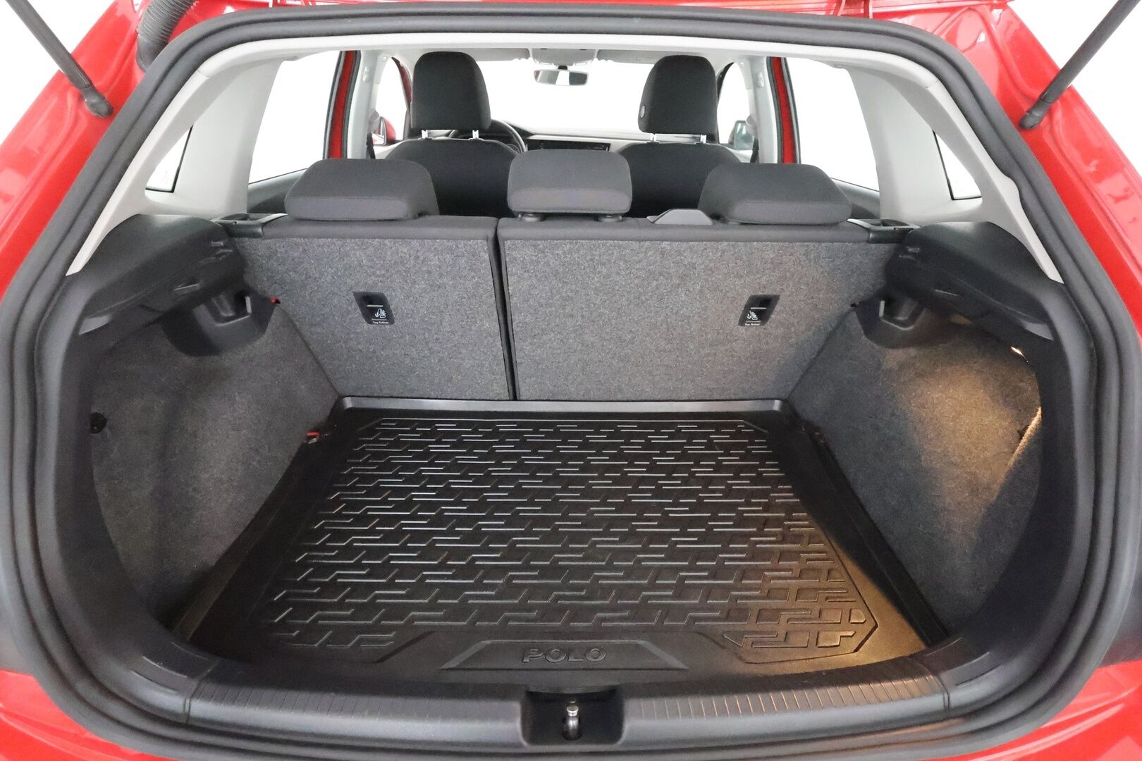 Volkswagen Polo 2018 Comfortline 1,0 TSI 70 kW **Adapt.Vakkari / P. Tutkat / Sisätilanlämmitin / Apple&Android / KeylessGO / 2x Renkaat** - Adapt.Vakkari / P. Tutkat / Sisätilanlämmitin / Apple&Android / KeylessGO / 2x Renkaat