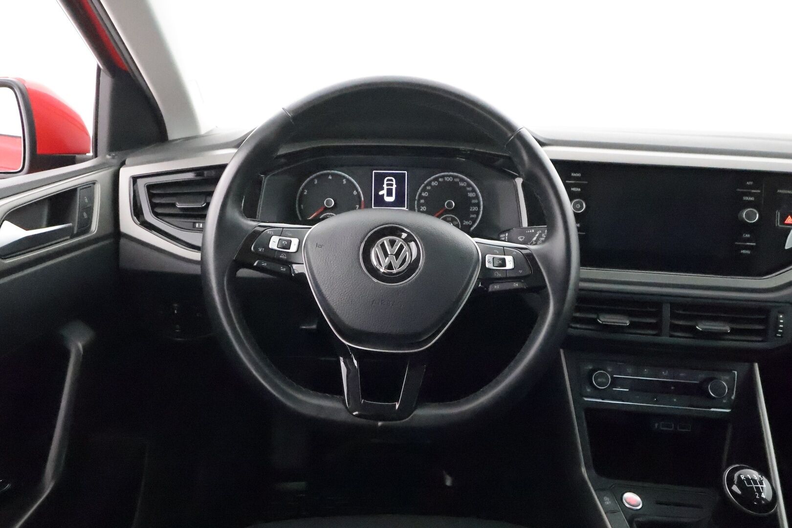 Volkswagen Polo 2018 Comfortline 1,0 TSI 70 kW **Adapt.Vakkari / P. Tutkat / Sisätilanlämmitin / Apple&Android / KeylessGO / 2x Renkaat** - Adapt.Vakkari / P. Tutkat / Sisätilanlämmitin / Apple&Android / KeylessGO / 2x Renkaat
