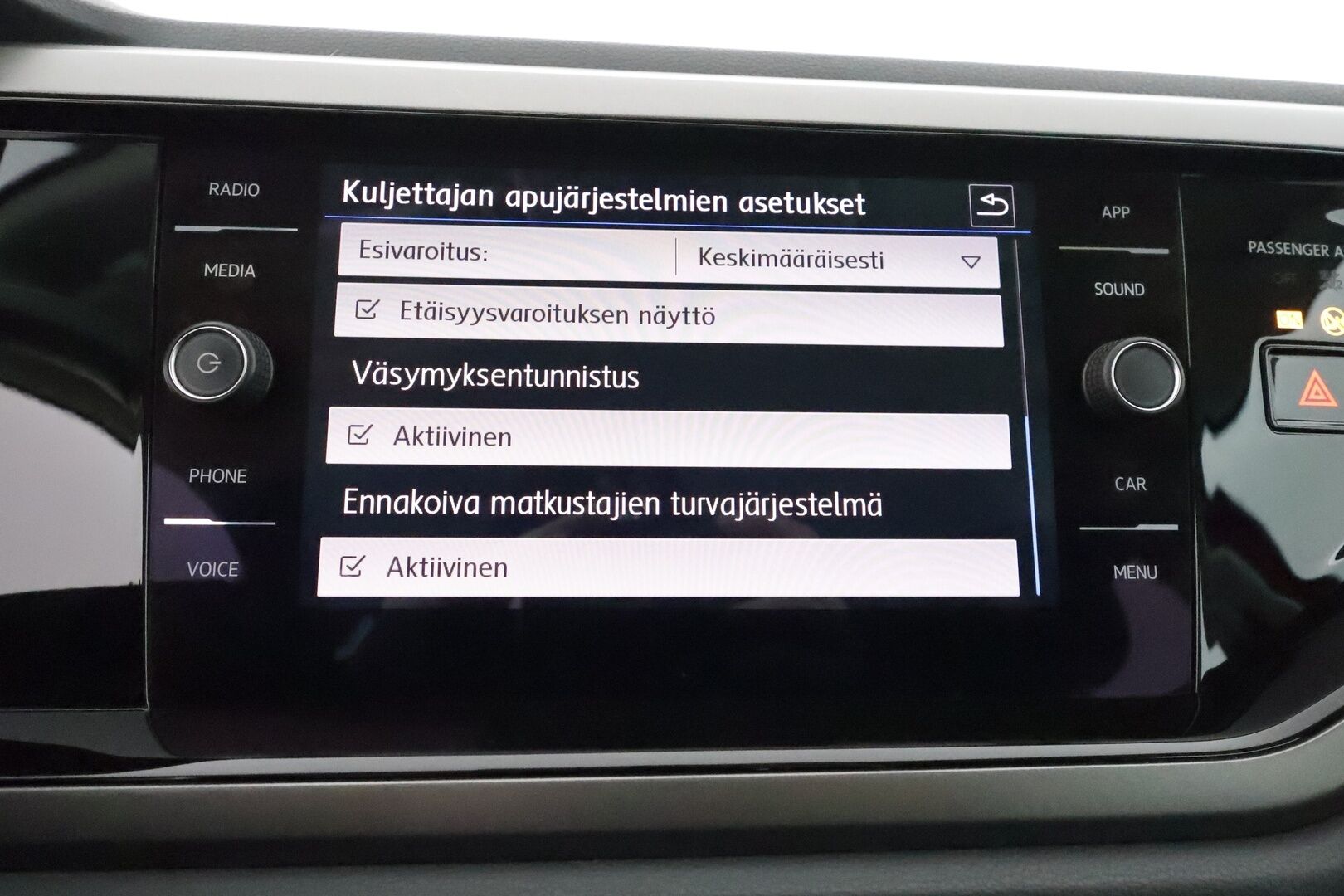 Volkswagen Polo 2018 Comfortline 1,0 TSI 70 kW **Adapt.Vakkari / P. Tutkat / Sisätilanlämmitin / Apple&Android / KeylessGO / 2x Renkaat** - Adapt.Vakkari / P. Tutkat / Sisätilanlämmitin / Apple&Android / KeylessGO / 2x Renkaat