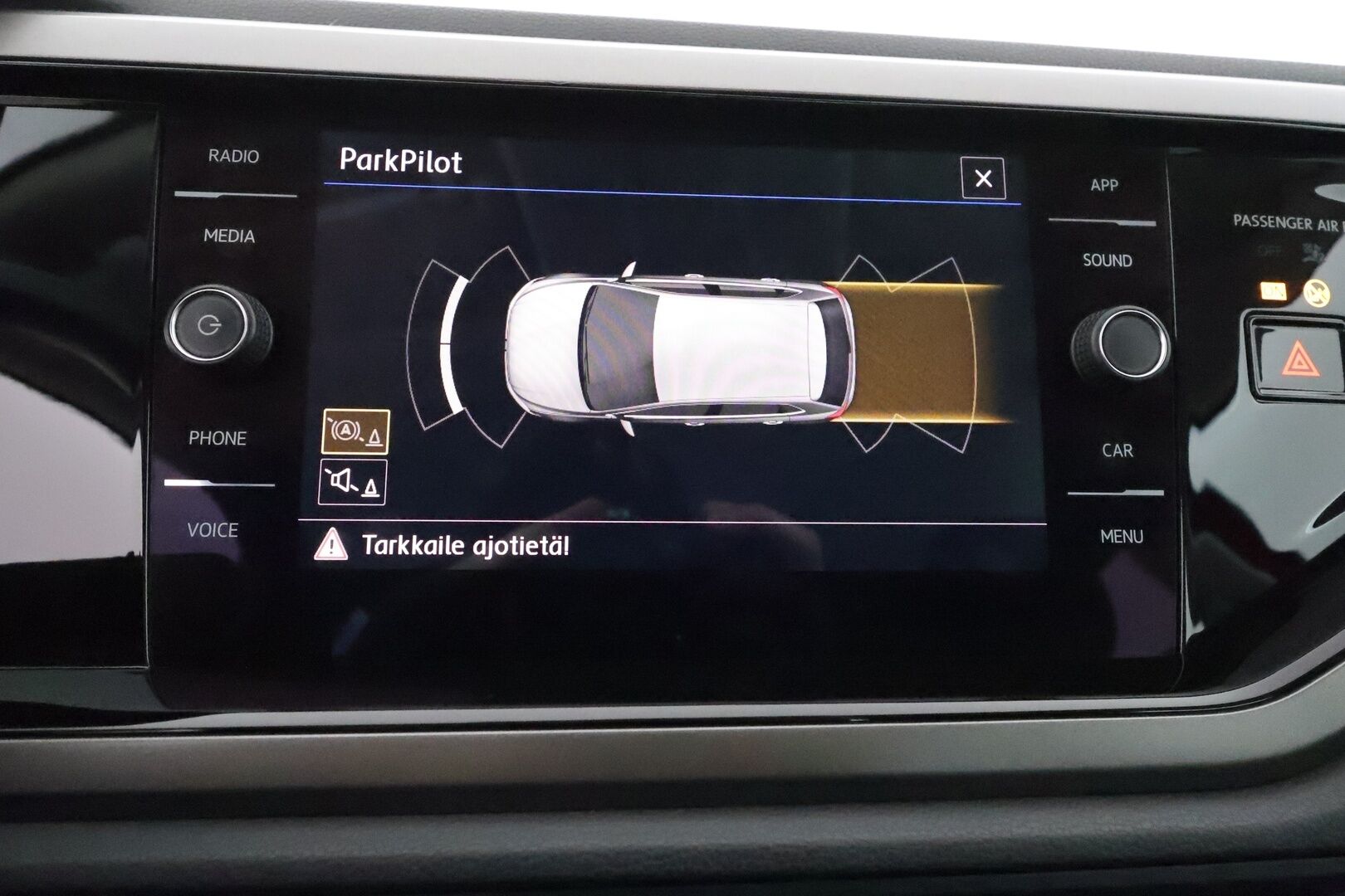 Volkswagen Polo 2018 Comfortline 1,0 TSI 70 kW **Adapt.Vakkari / P. Tutkat / Sisätilanlämmitin / Apple&Android / KeylessGO / 2x Renkaat** - Adapt.Vakkari / P. Tutkat / Sisätilanlämmitin / Apple&Android / KeylessGO / 2x Renkaat