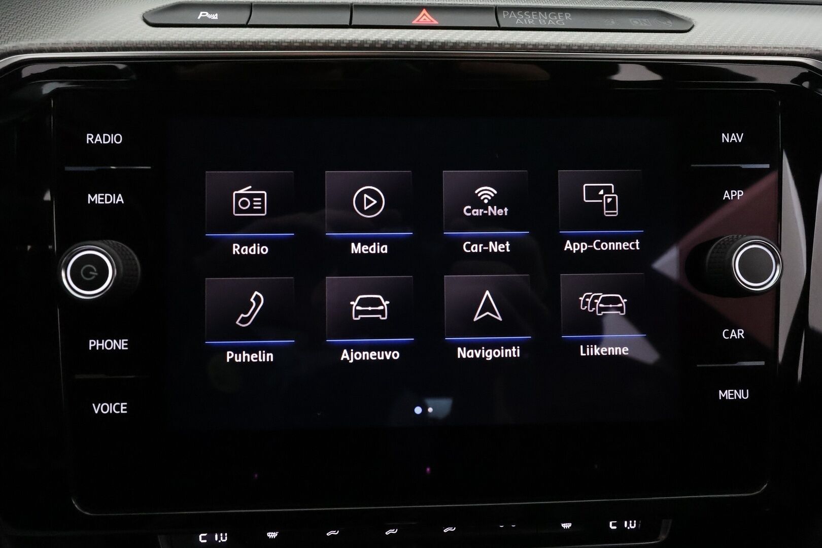 Volkswagen Arteon 2018 R-Line 2,0 TSI 206 kW (280 hv) 4MOTION DSG-autom. **Webasto / Koukku / adapt.Vakkari / Matrix-LED / P. Tutkat / Navi** - Kaistavahti / Digimittaristo / KeylessGO / 2x Renkaat