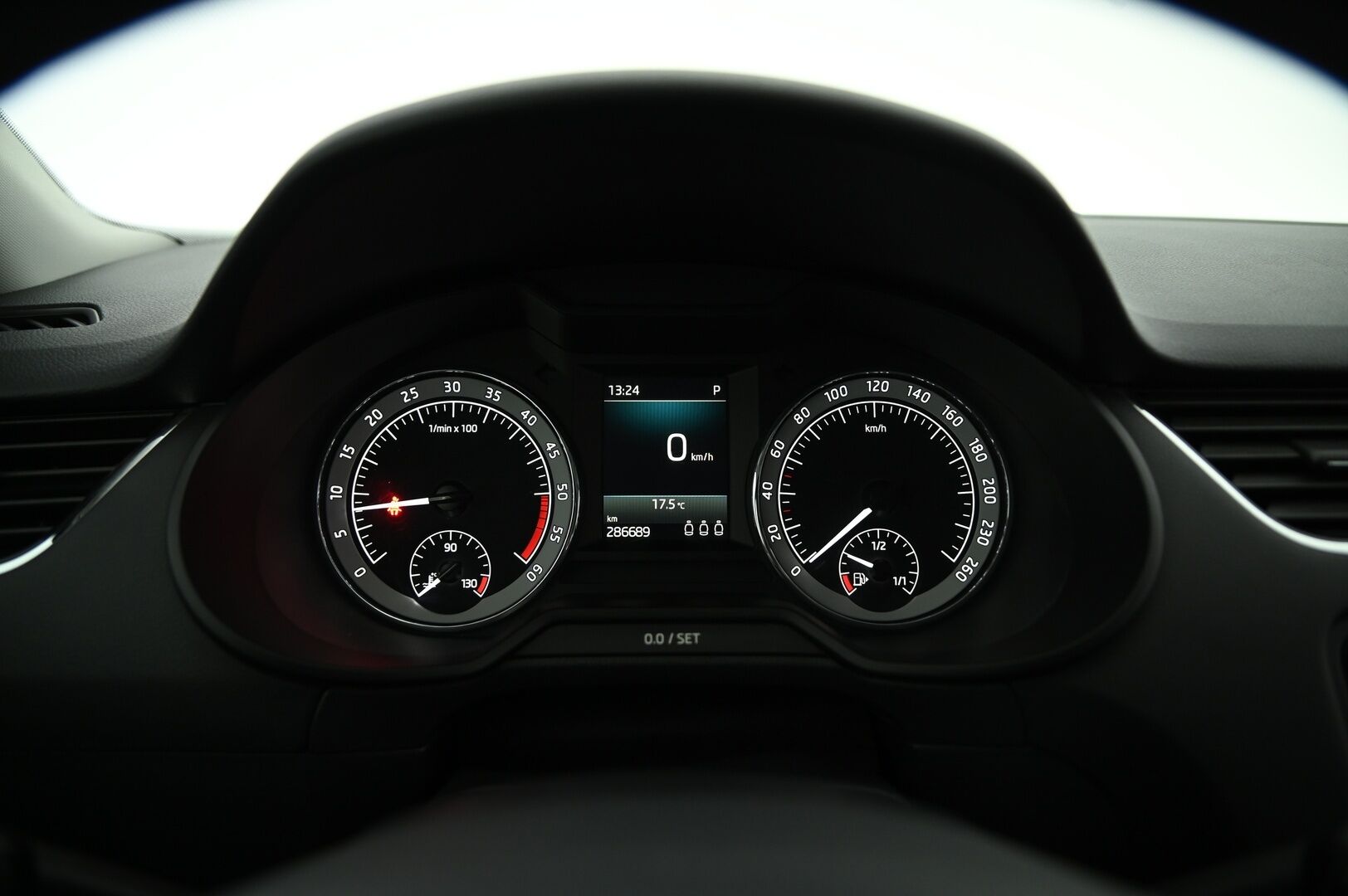 Skoda Octavia 2018 Combi 2,0 TDI 184 4x4 Style DSG Autom. *2-Om Suomiauto / Webasto / KeylessGo / P.Kamera ja Tutkat / LED / Koukku* - Hieno Octavia Särmällä huoltohistorialla! Ei adblue järjestelmää!