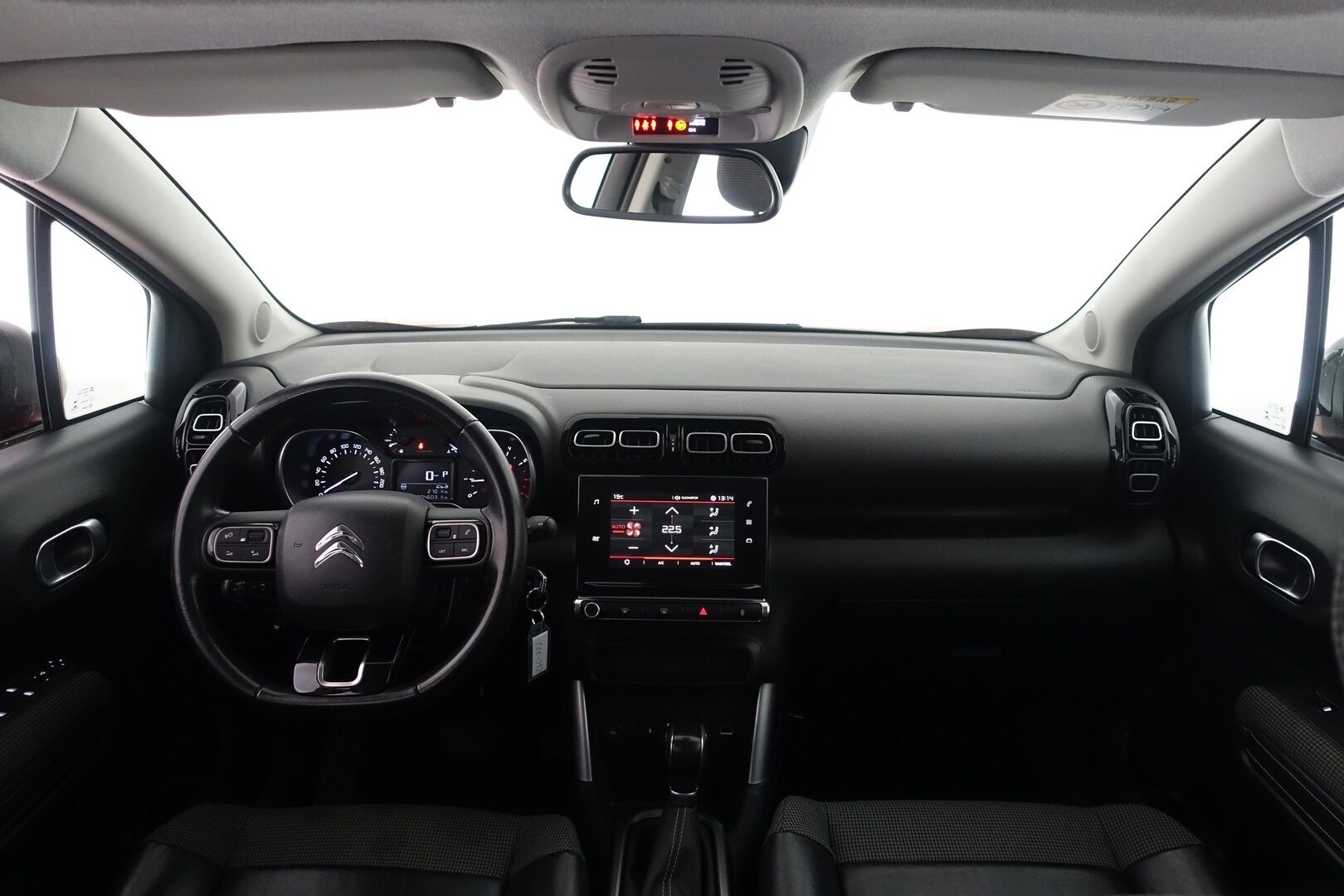 Citroen C3 Aircross 2018 PureTech 110 Feel Automaatti - | MYYDÄÄN HUUTOKAUPAT.COM | Kattoluukku | Bluetooth | Vakkari | Kahdet vanteet | Hyvin huollettu ja siisti! | 