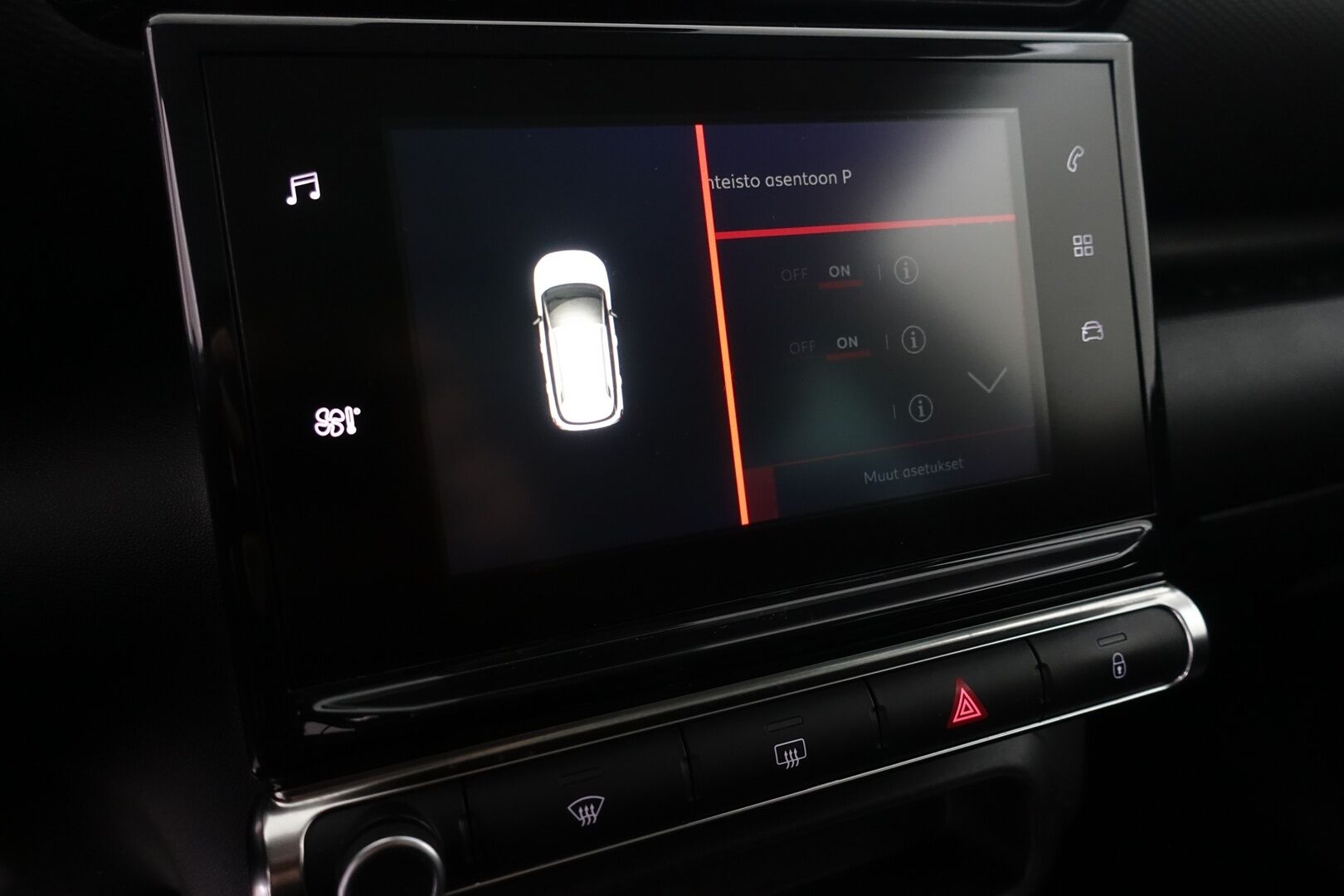 Citroen C3 Aircross 2018 PureTech 110 Feel Automaatti - | MYYDÄÄN HUUTOKAUPAT.COM | Kattoluukku | Bluetooth | Vakkari | Kahdet vanteet | Hyvin huollettu ja siisti! | 