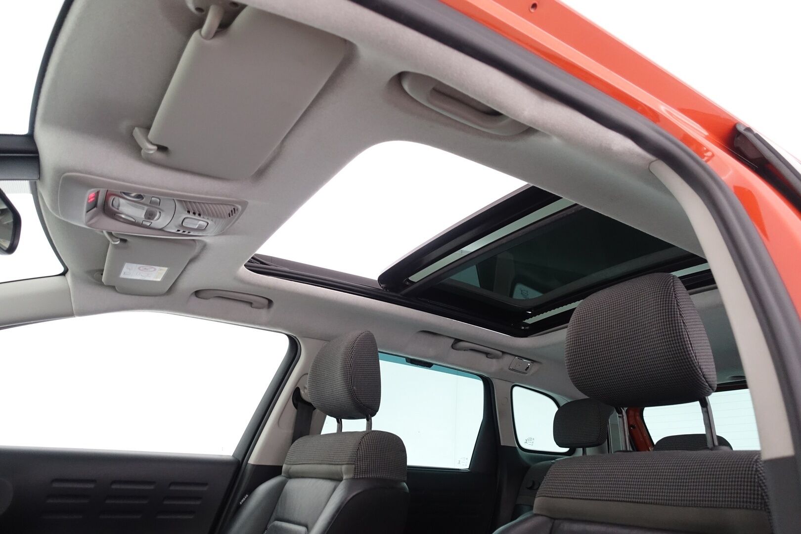 Citroen C3 Aircross 2018 PureTech 110 Feel Automaatti - | MYYDÄÄN HUUTOKAUPAT.COM | Kattoluukku | Bluetooth | Vakkari | Kahdet vanteet | Hyvin huollettu ja siisti! | 