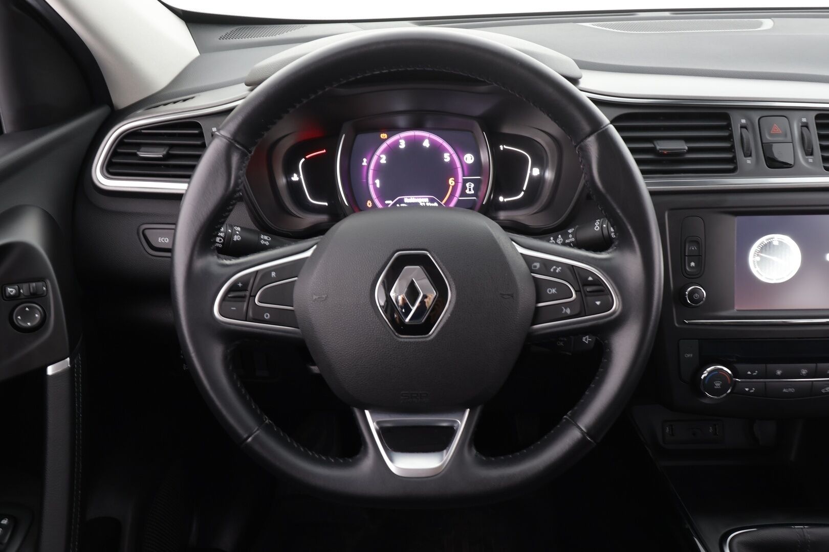 Renault Kadjar 2018 Energy TCe 130 Zen * Lohko&Sisätilanlämmitin / P.Tutkat / Kaistavahti / Navi / Bluetooth / Vakkari / Keyless * - Suomi-auto / Kahdet renkaat