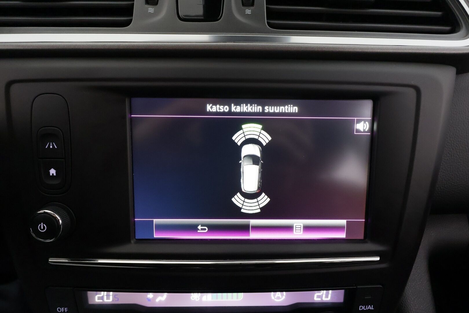 Renault Kadjar 2018 Energy TCe 130 Zen * Lohko&Sisätilanlämmitin / P.Tutkat / Kaistavahti / Navi / Bluetooth / Vakkari / Keyless * - Suomi-auto / Kahdet renkaat
