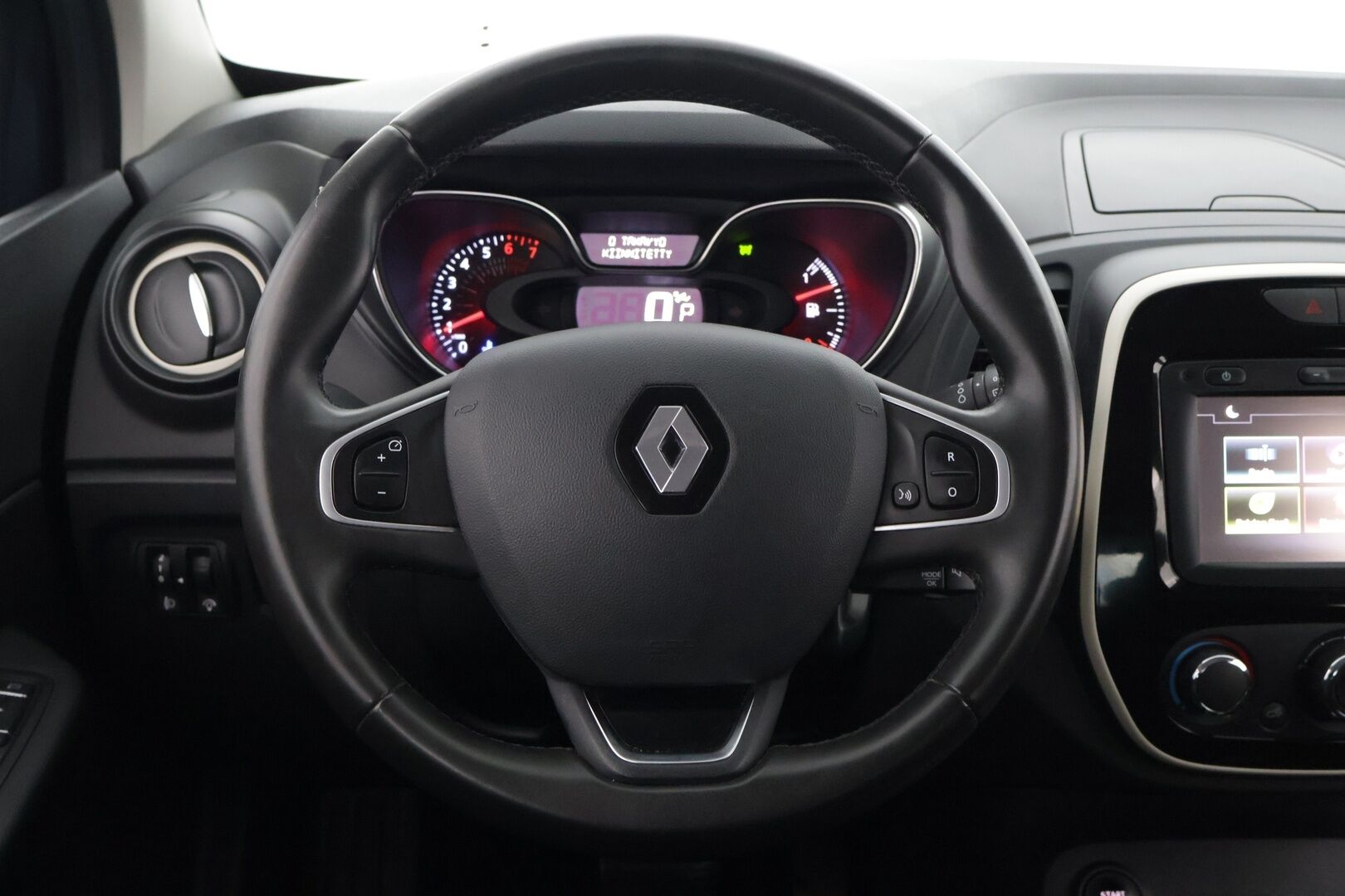 Renault Captur 2017 TCe 120 EDC-aut Zen S17  Navi, Vakionopeudensäädin nopeudenrajoittimella , Penkinlämmittimet,  Pysäköintitutka takana - Suomi-auto, Hyvä huoltohistoria, Kahdet renkaat