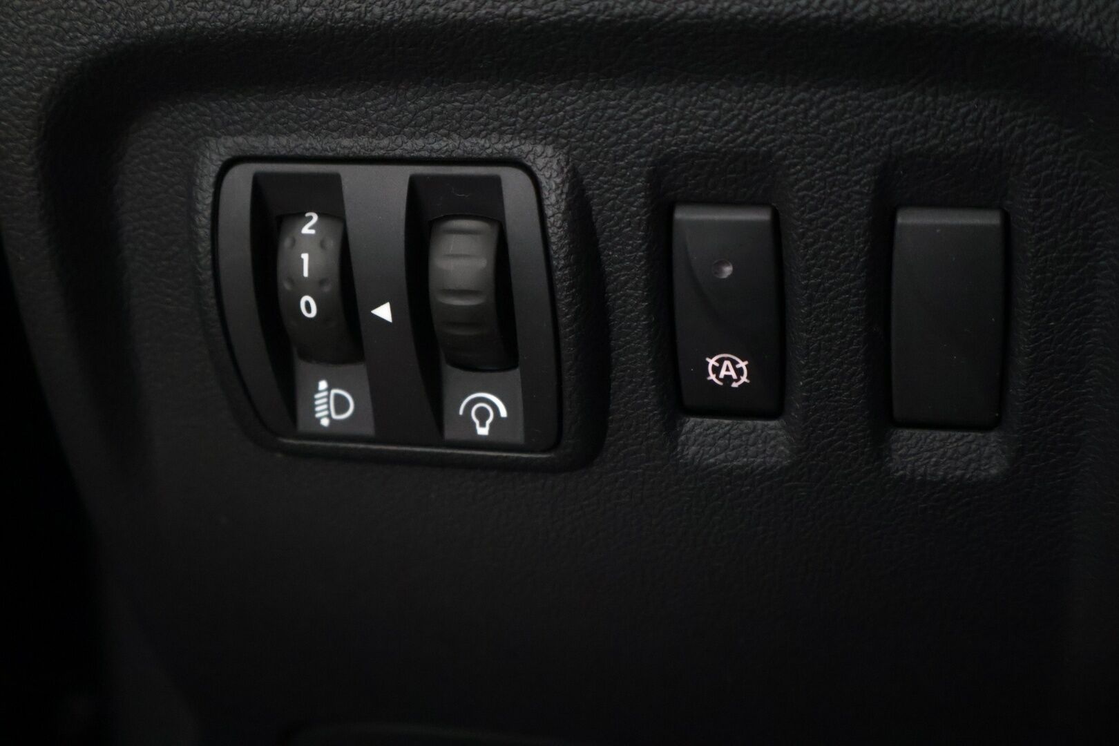 Renault Captur 2017 TCe 120 EDC-aut Zen S17  Navi, Vakionopeudensäädin nopeudenrajoittimella , Penkinlämmittimet,  Pysäköintitutka takana - Suomi-auto, Hyvä huoltohistoria, Kahdet renkaat