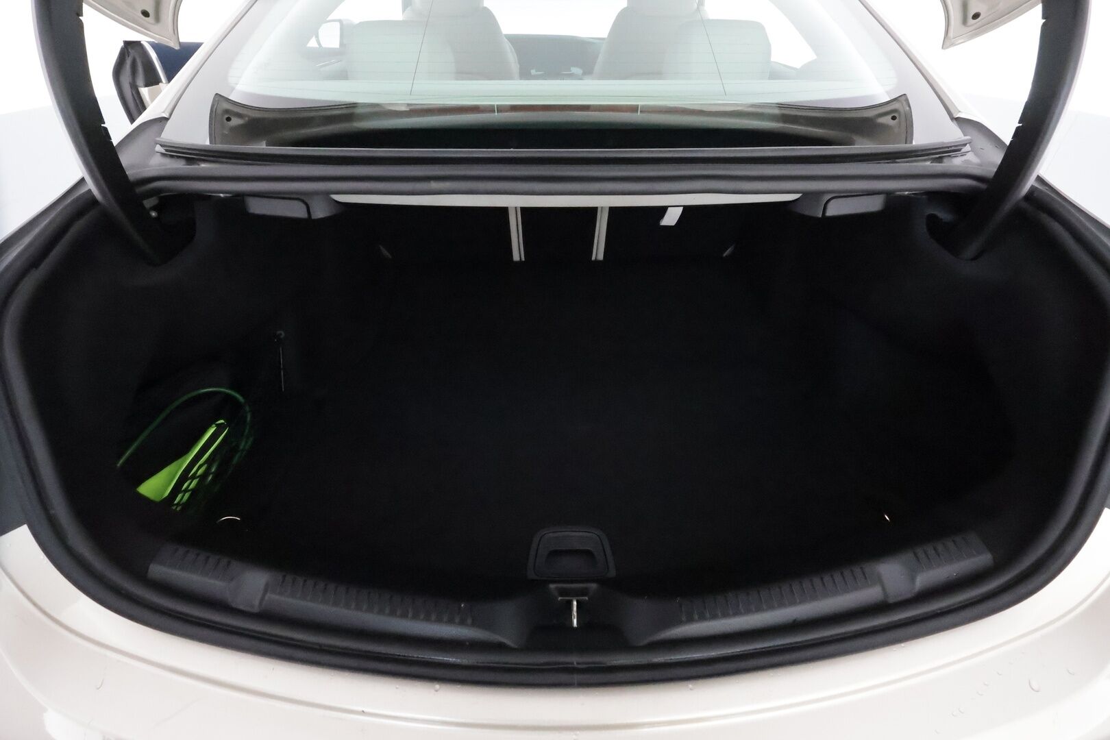 Mercedes-Benz E 2018 300 A Coupé Business AMG **Multibeam / 360° Kamera / Sporttinahat Muistilla / Katveavustin / Sisätilanlämmitin** - Suomi-auto / huippusiisti yksilö!