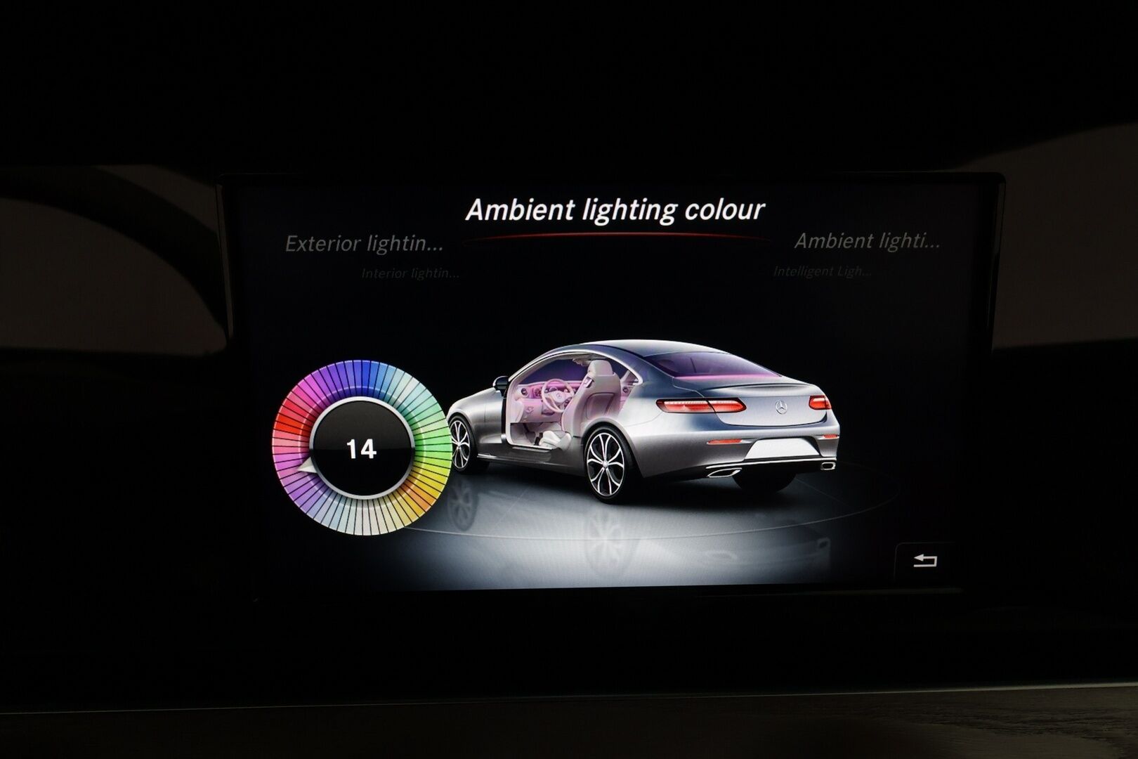 Mercedes-Benz E 2018 300 A Coupé Business AMG **Multibeam / 360° Kamera / Sporttinahat Muistilla / Katveavustin / Sisätilanlämmitin** - Suomi-auto / huippusiisti yksilö!