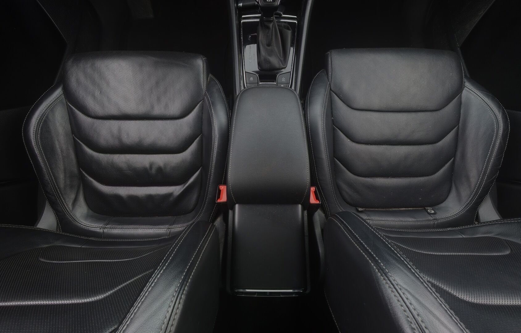 Skoda Kodiaq 2018 2,0 TSI 4x4 Exclusive DSG Autom. - Adapt.Vakkari / 360-Kamera / Webasto / 7-Paikkainen / Canton / Ilmastoidut penkit / Koukku