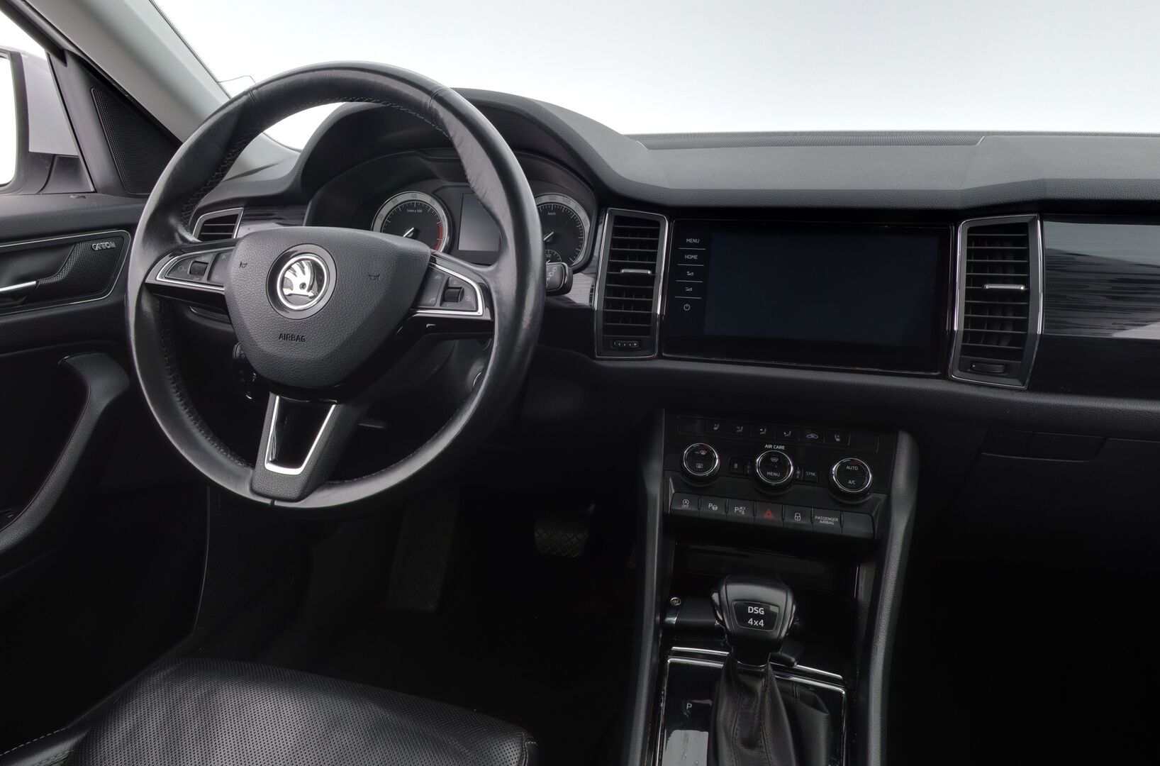 Skoda Kodiaq 2018 2,0 TSI 4x4 Exclusive DSG Autom. - Adapt.Vakkari / 360-Kamera / Webasto / 7-Paikkainen / Canton / Ilmastoidut penkit / Koukku