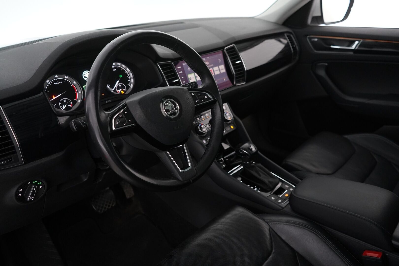 Skoda Kodiaq 2018 2,0 TSI 4x4 Exclusive DSG Autom. - Adapt.Vakkari / 360-Kamera / Webasto / 7-Paikkainen / Canton / Ilmastoidut penkit / Koukku