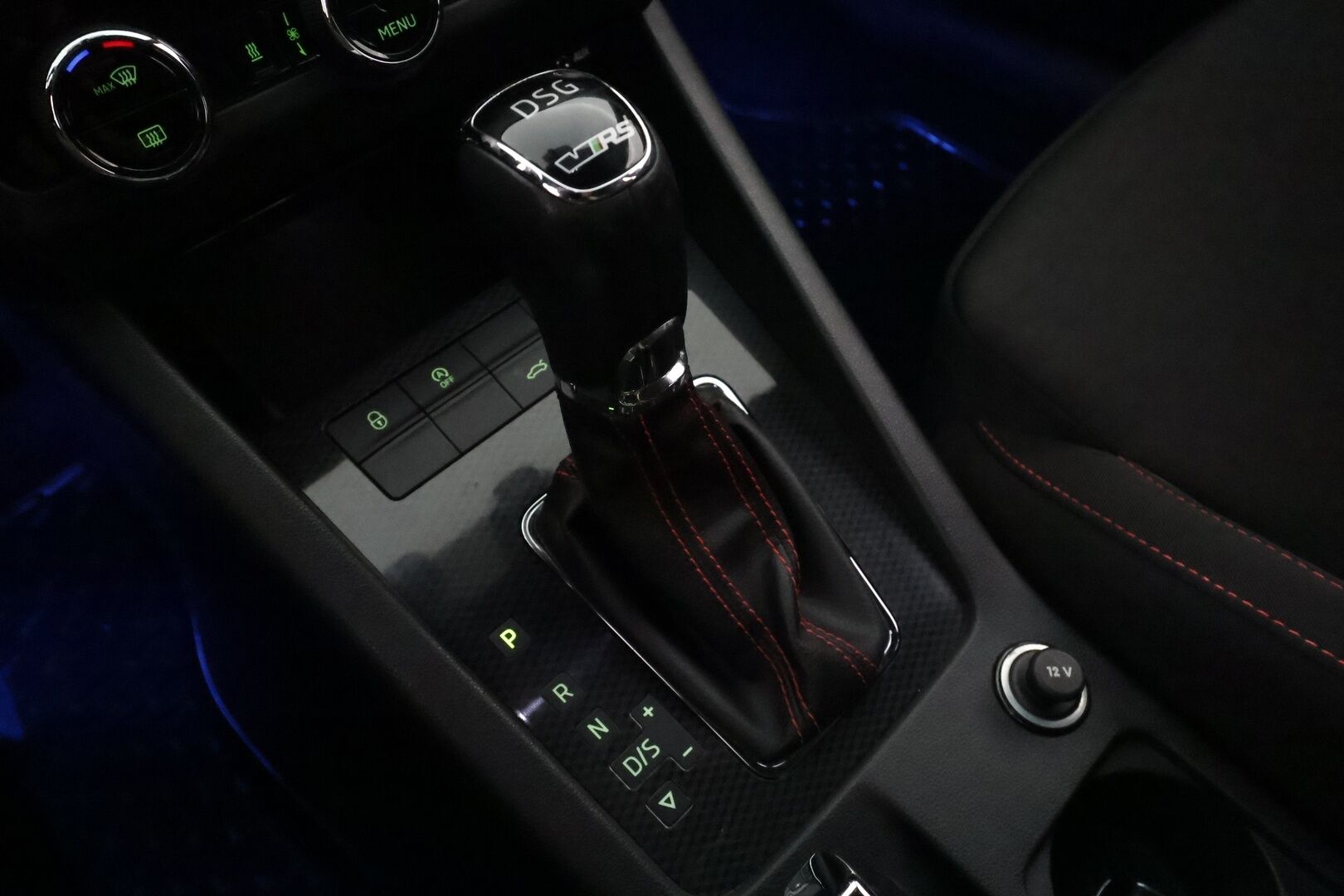 Skoda Octavia 2018 Combi 2,0 TDI 184 4x4 RS DSG Autom. ** Adapt.vakkari / Webasto / Koukku / P.Kamera / LED-valot / Navi / keylessGO** - Suomi-auto / 2x Vanteet / BLIS / Mirrorlink