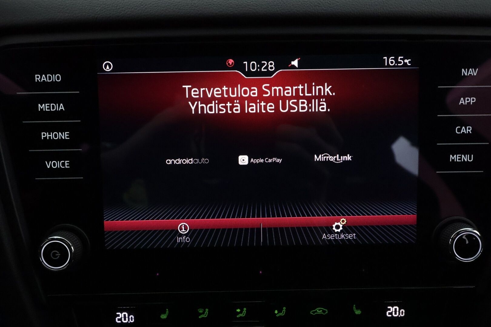 Skoda Octavia 2018 Combi 2,0 TDI 184 4x4 RS DSG Autom. ** Adapt.vakkari / Webasto / Koukku / P.Kamera / LED-valot / Navi / keylessGO** - Suomi-auto / 2x Vanteet / BLIS / Mirrorlink