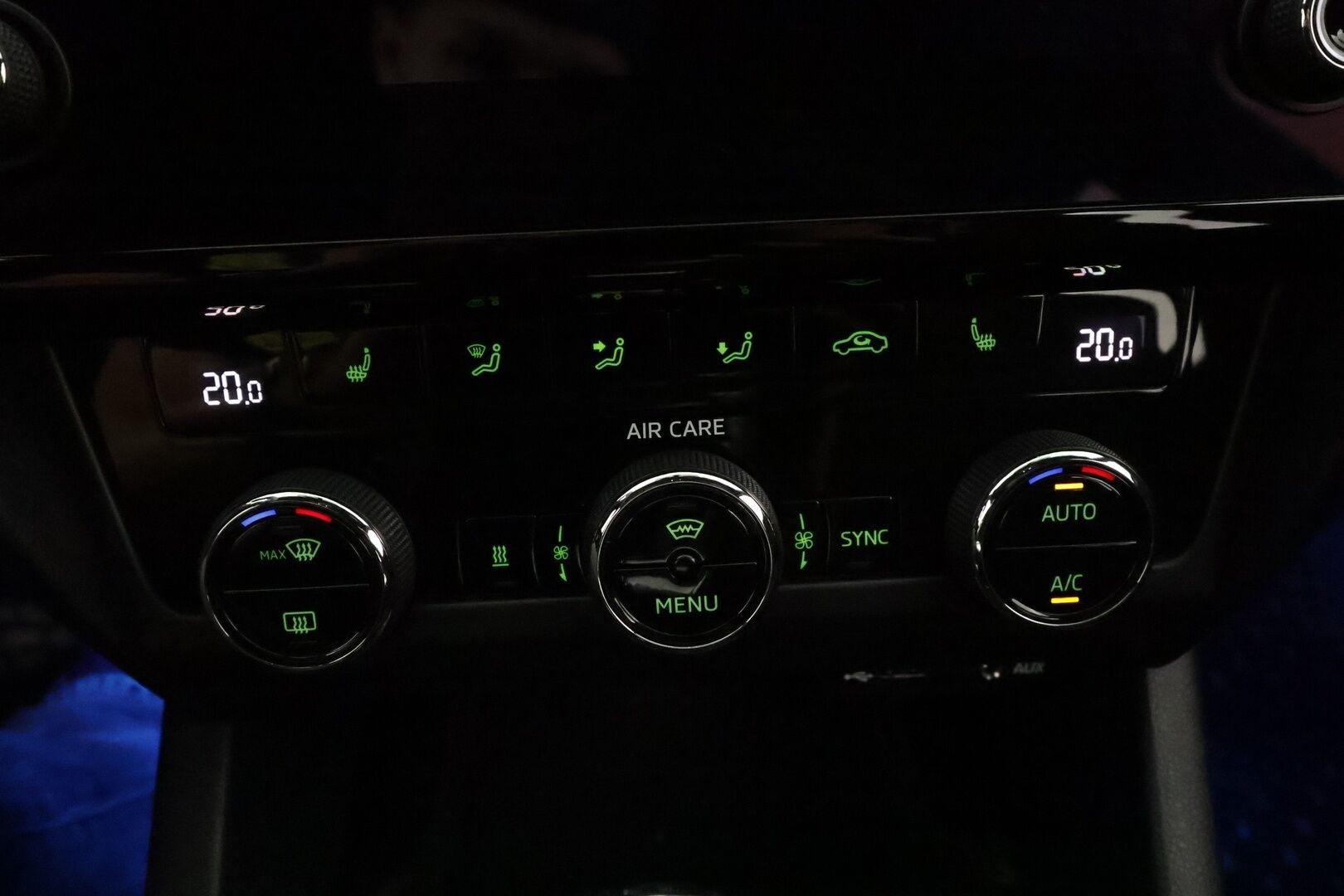 Skoda Octavia 2018 Combi 2,0 TDI 184 4x4 RS DSG Autom. ** Adapt.vakkari / Webasto / Koukku / P.Kamera / LED-valot / Navi / keylessGO** - Suomi-auto / 2x Vanteet / BLIS / Mirrorlink