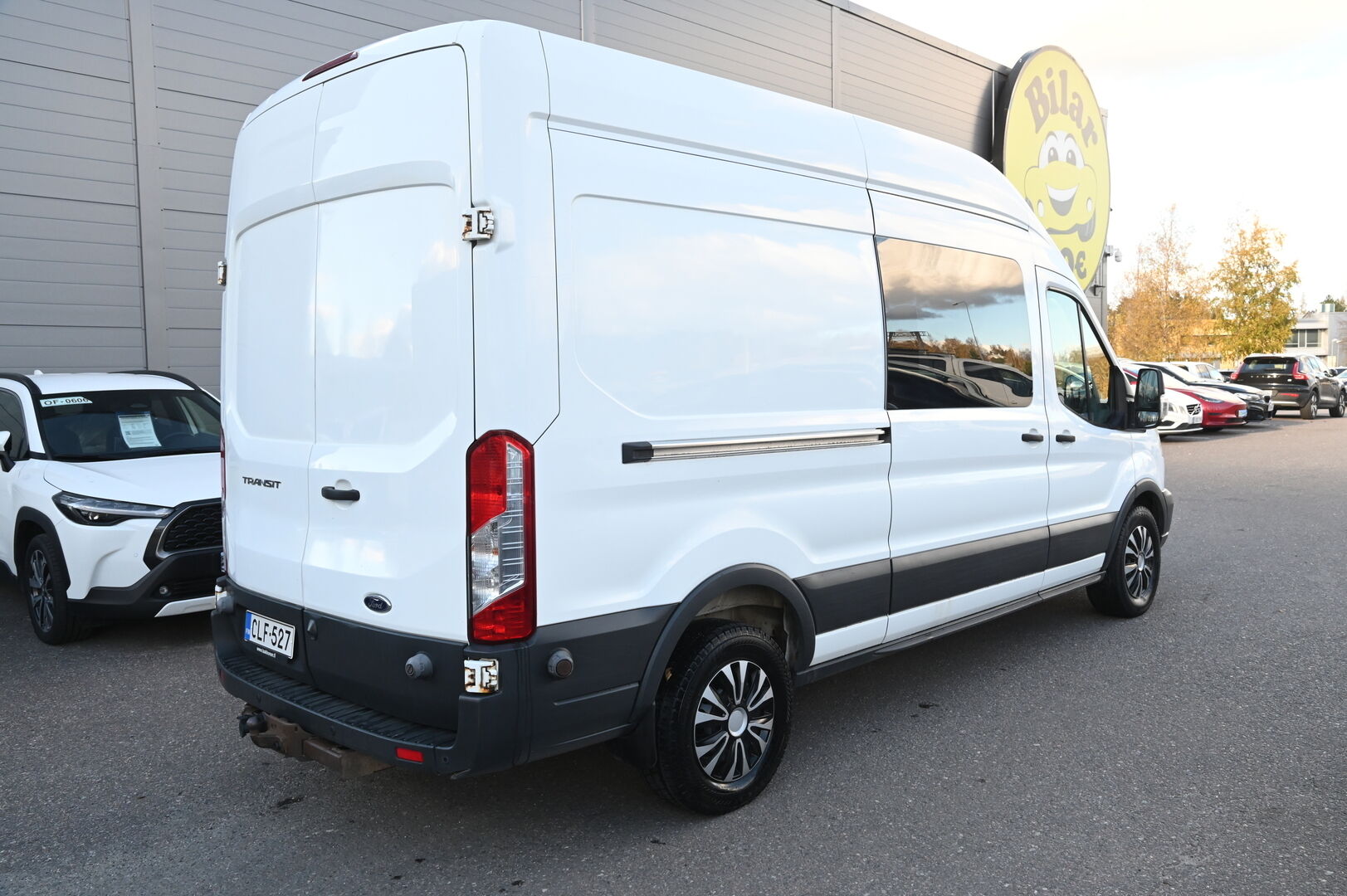 Ford Transit 2018 Van 350 2,0 TDCi 130 hv M6 Neliveto Trend L3H3 2+3 Jatko-ohjaamo - Sorsan 2+3 Jatko-ohjaamo | Webasto | Invertteri | 1.omisteinen | P*kamera | Suomi-auto | Isolla rahalla huollettu!