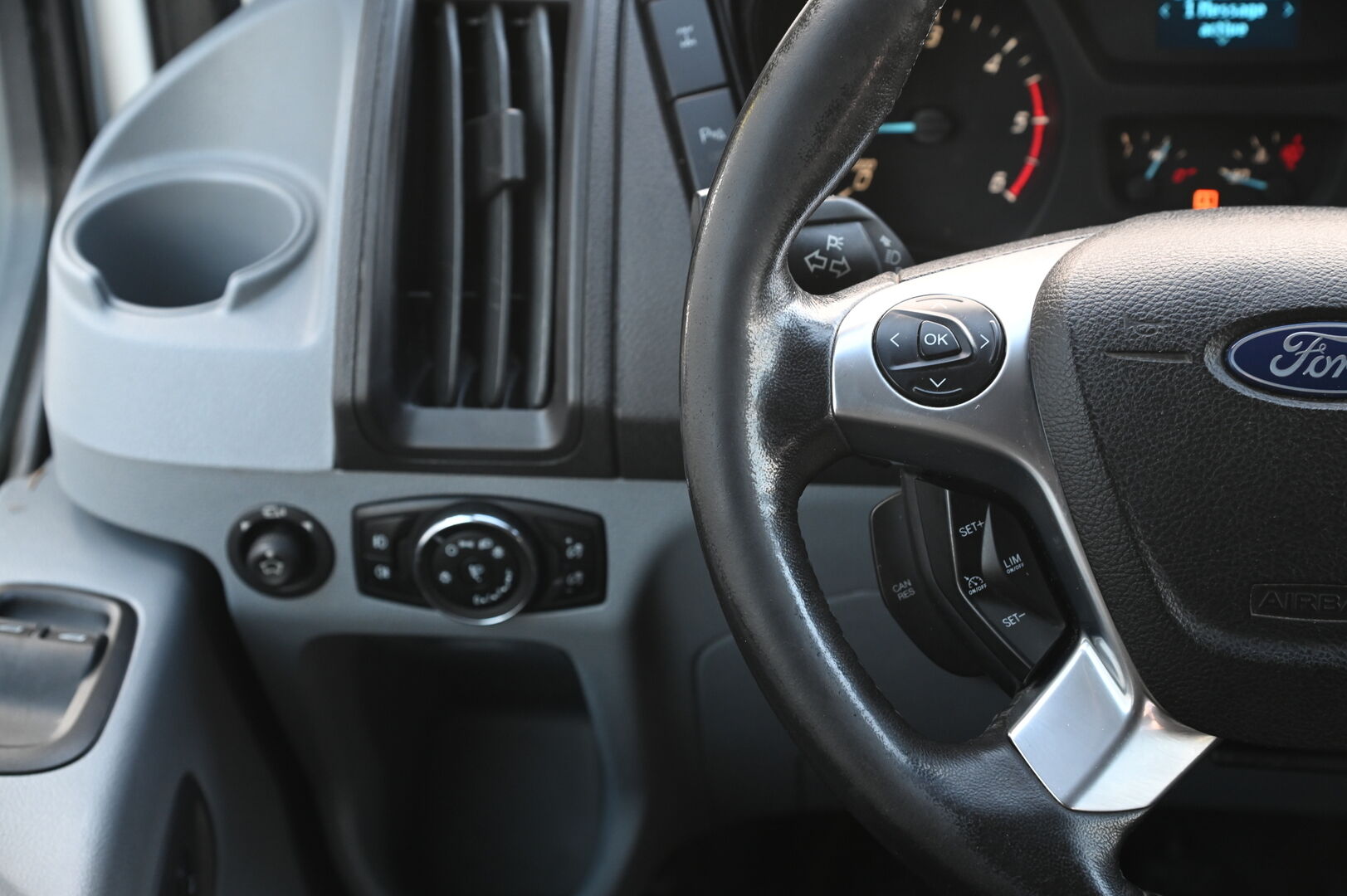 Ford Transit 2018 Van 350 2,0 TDCi 130 hv M6 Neliveto Trend L3H3 2+3 Jatko-ohjaamo - Sorsan 2+3 Jatko-ohjaamo | Webasto | Invertteri | 1.omisteinen | P*kamera | Suomi-auto | Isolla rahalla huollettu!