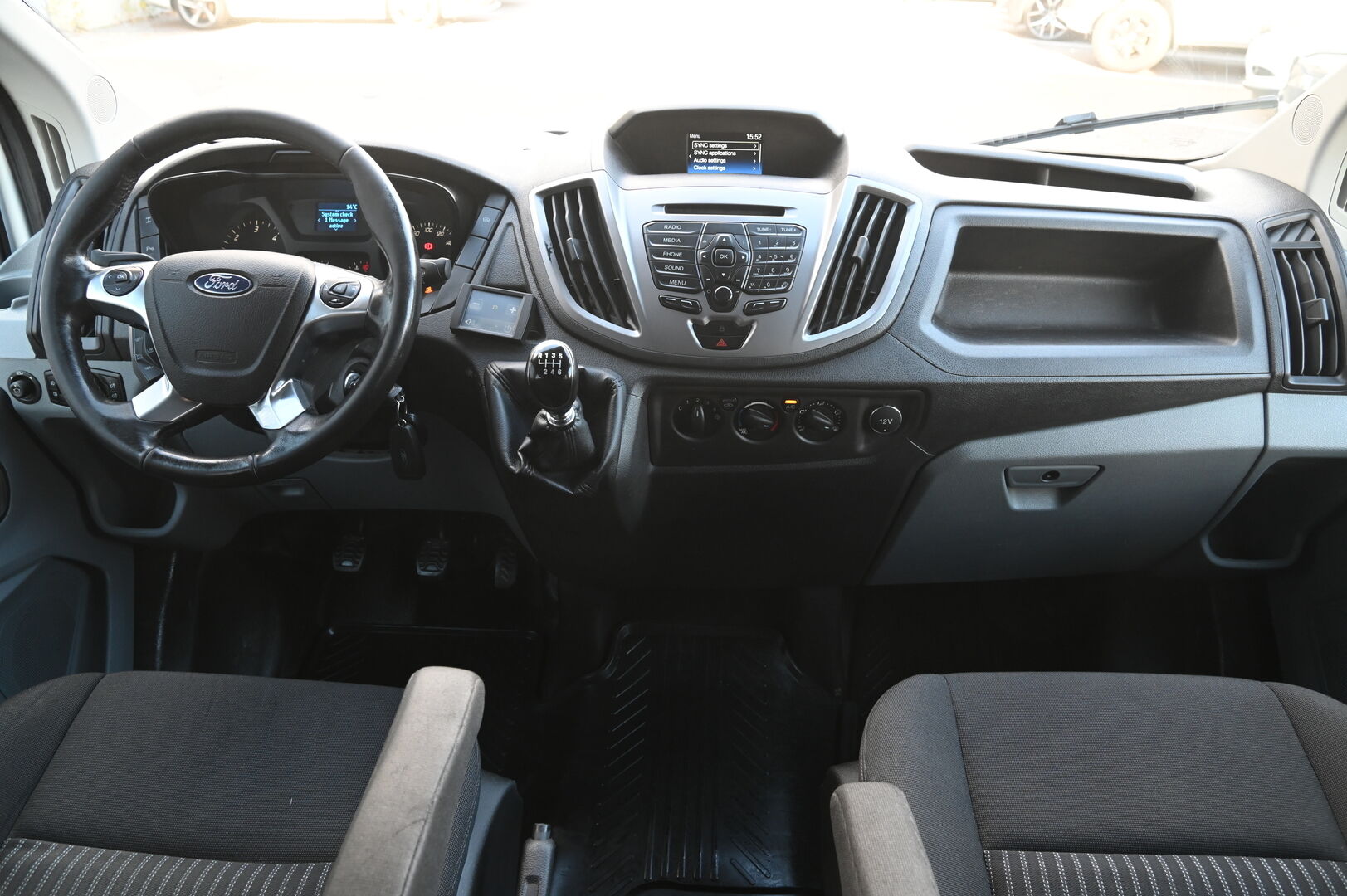 Ford Transit 2018 Van 350 2,0 TDCi 130 hv M6 Neliveto Trend L3H3 2+3 Jatko-ohjaamo - Sorsan 2+3 Jatko-ohjaamo | Webasto | Invertteri | 1.omisteinen | P*kamera | Suomi-auto | Isolla rahalla huollettu!
