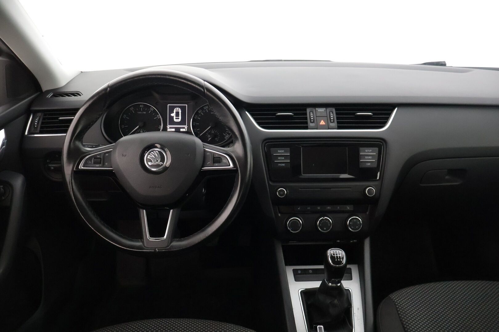 Skoda Octavia 2017 Combi 1,0 TSI Ambition *Suomi-auto / Webasto / Bluetooth / P-Tutka takana / Vakkari * - * Todella raikas ja käytännöllinen Suomi-Auto! *