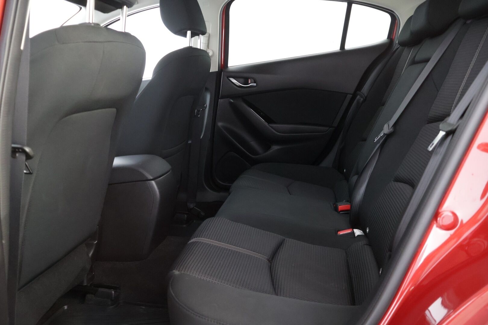 Mazda Mazda3 2018 5HB 2,0 (120) SKYACTIV-G Optimum 6AT 5ov BX2O - Blis / Ratinlämmitin / Vakionopeudensäädin / Isofix / Lohko ja sisätilanlämmitin / Suomi auto / 2x Avain / Ajotapavalitsin 