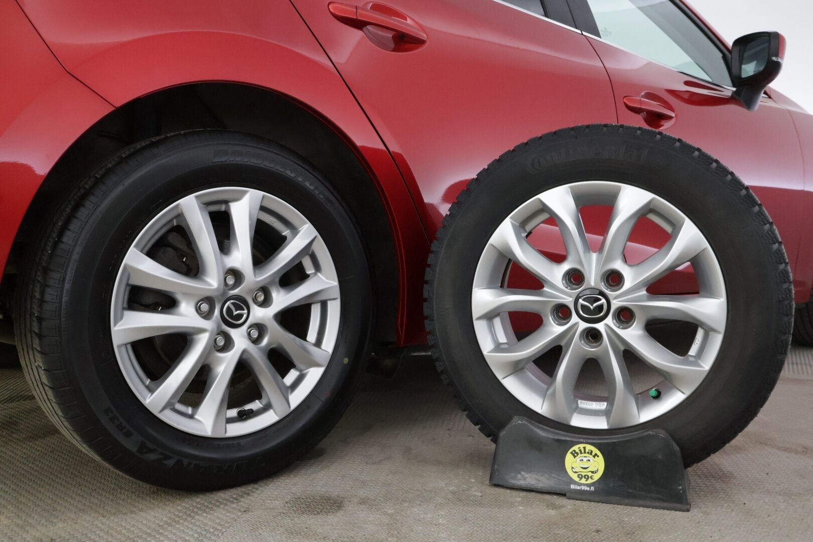 Mazda Mazda3 2018 5HB 2,0 (120) SKYACTIV-G Optimum 6AT 5ov BX2O - Blis / Ratinlämmitin / Vakionopeudensäädin / Isofix / Lohko ja sisätilanlämmitin / Suomi auto / 2x Avain / Ajotapavalitsin 
