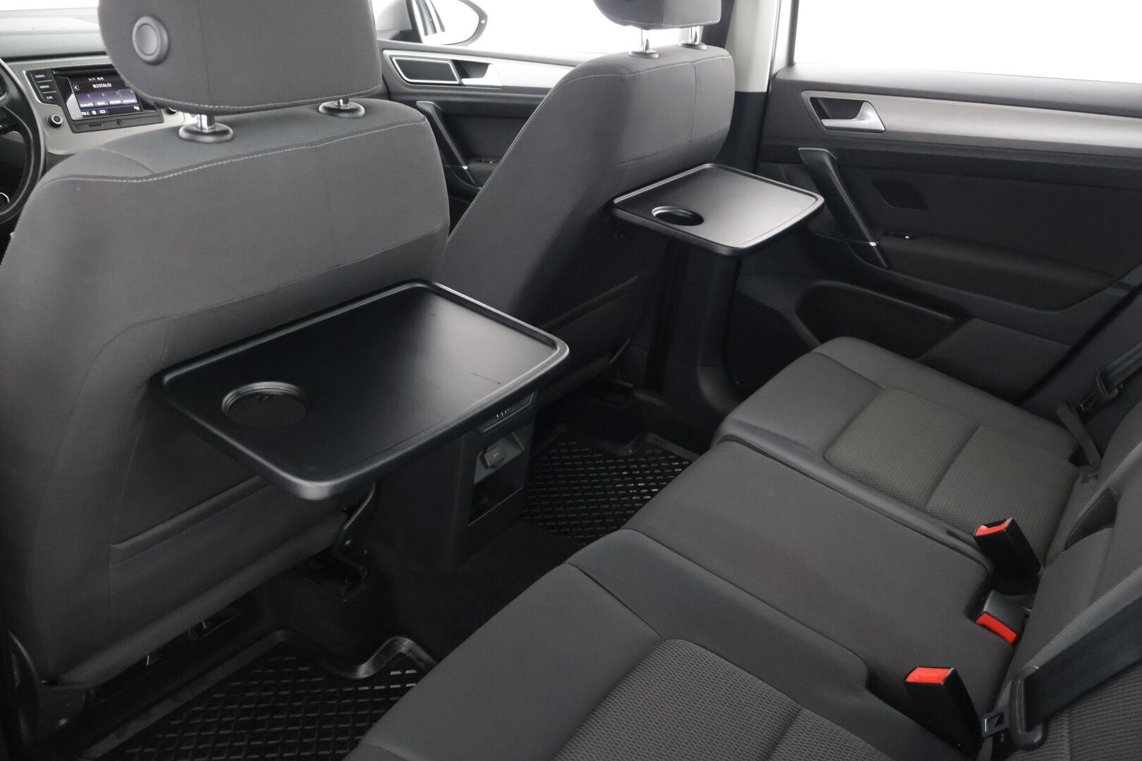 Volkswagen Golf Sportsvan 2017 Comfortline 1,4 TSI 92 kW (125 hv) DSG-automaatti // Webasto / Koukku / Juuri huollettu / Suomi-auto // - Katsastus 7/2025 * Jakopää 9/2024 * Kahdet erittäin hyvät renkaat