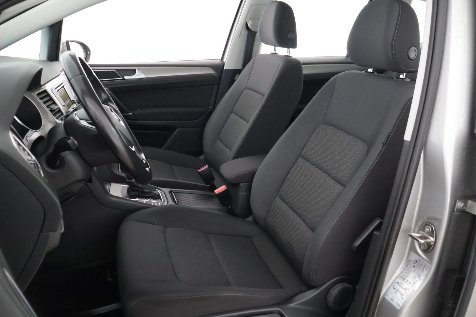 Volkswagen Golf Sportsvan 2017 Comfortline 1,4 TSI 92 kW (125 hv) DSG-automaatti // Webasto / Koukku / Juuri huollettu / Suomi-auto // - Katsastus 7/2025 * Jakopää 9/2024 * Kahdet erittäin hyvät renkaat