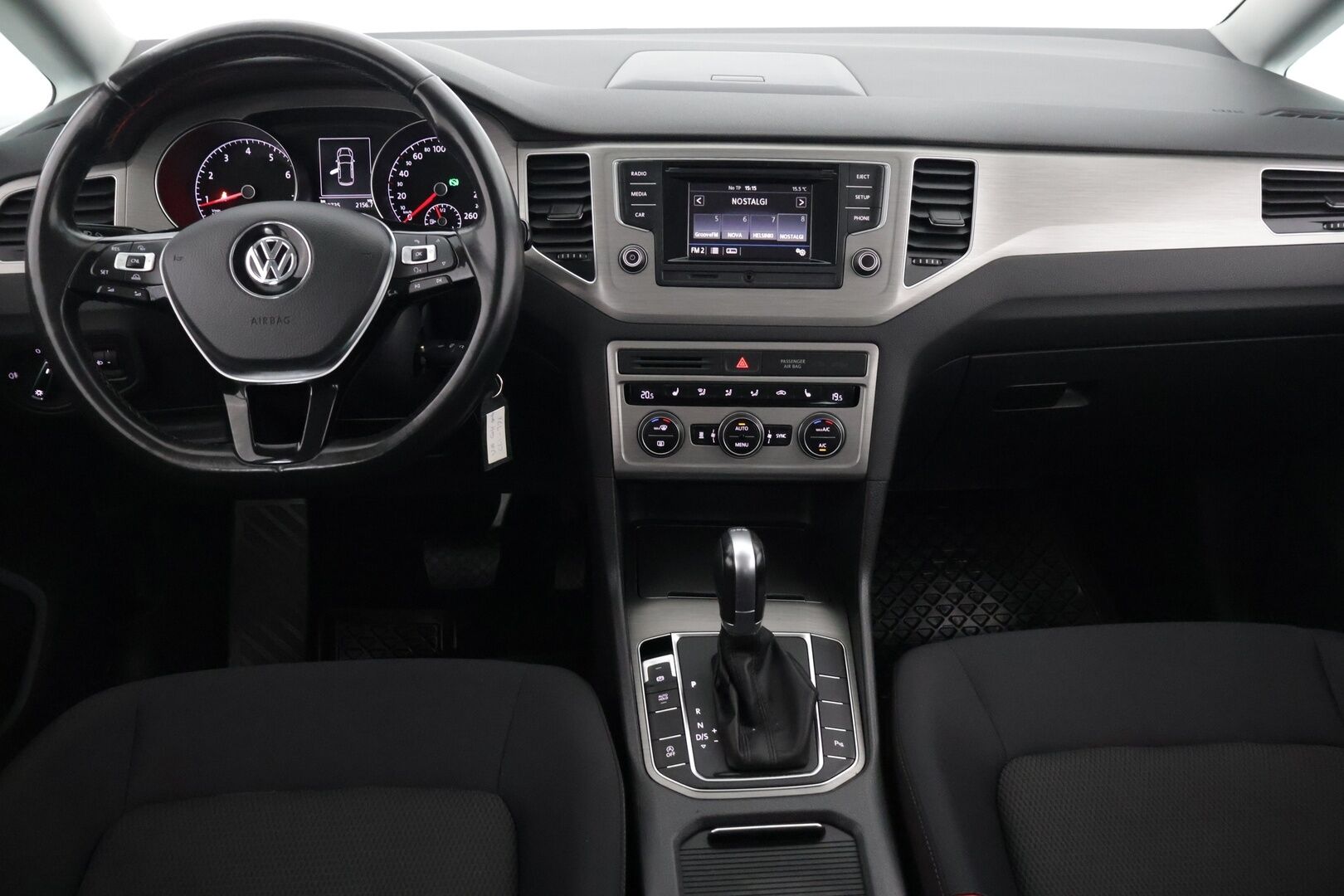 Volkswagen Golf Sportsvan 2017 Comfortline 1,4 TSI 92 kW (125 hv) DSG-automaatti // Webasto / Koukku / Juuri huollettu / Suomi-auto // - Katsastus 7/2025 * Jakopää 9/2024 * Kahdet erittäin hyvät renkaat