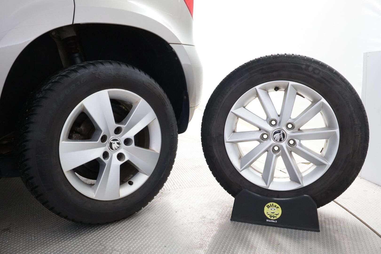 Skoda Yeti 2016 1,2 TSI Ambition DSG Autom. * Suomiauto / Peruutuskamera / Vakkari / Ilmastointi / Jakopää juuri tehty! - Juuri huollettu / Juuri tullut Tampereelle!