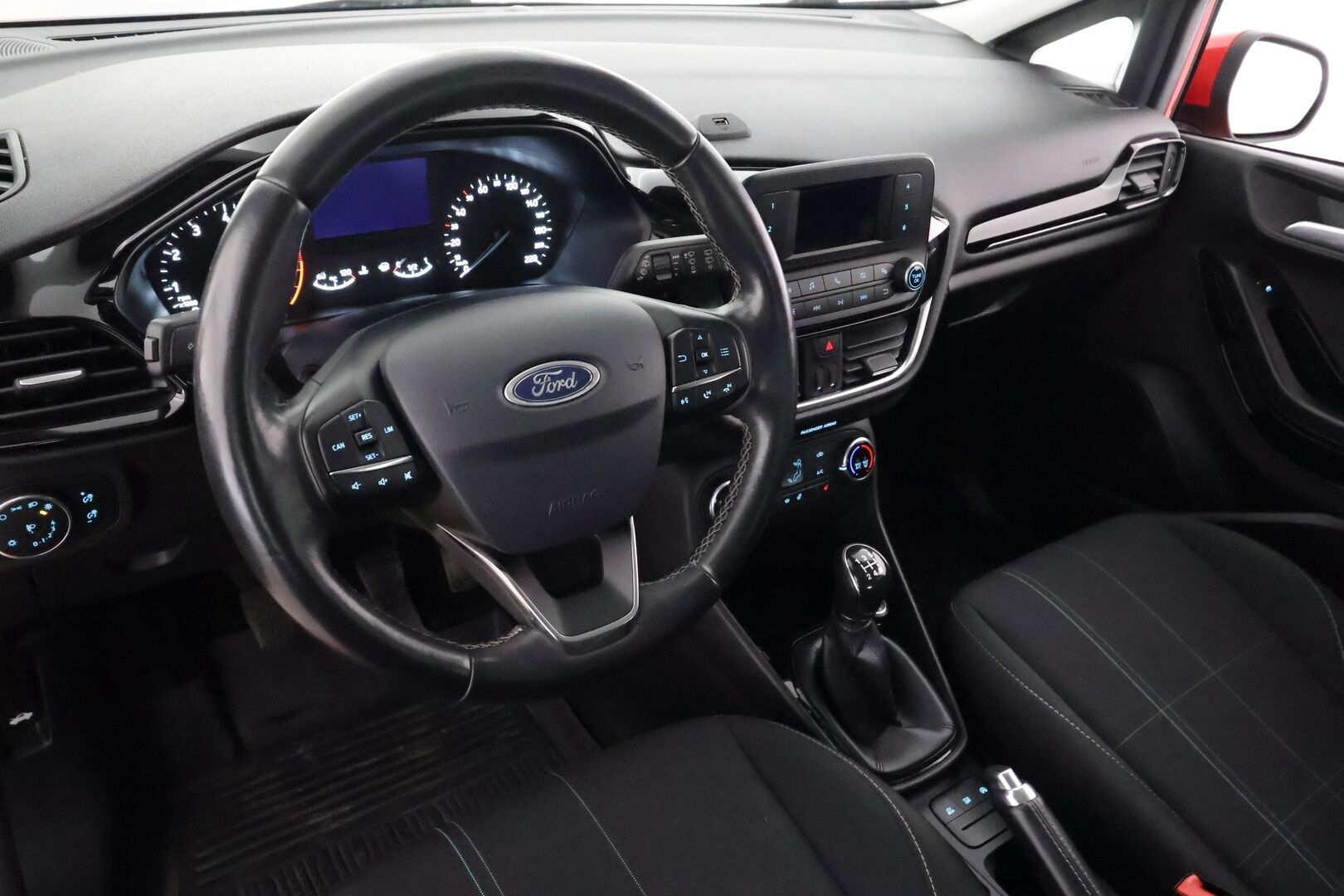 Ford Fiesta 2018 1,1 85hv M5 Trend 5-ovinen -  Vakkari | Bluetooth | Ratinlämmitys | Penkinlämmittimet | Sähköpeilit | Kahdet renkaat | Suomi-auto |