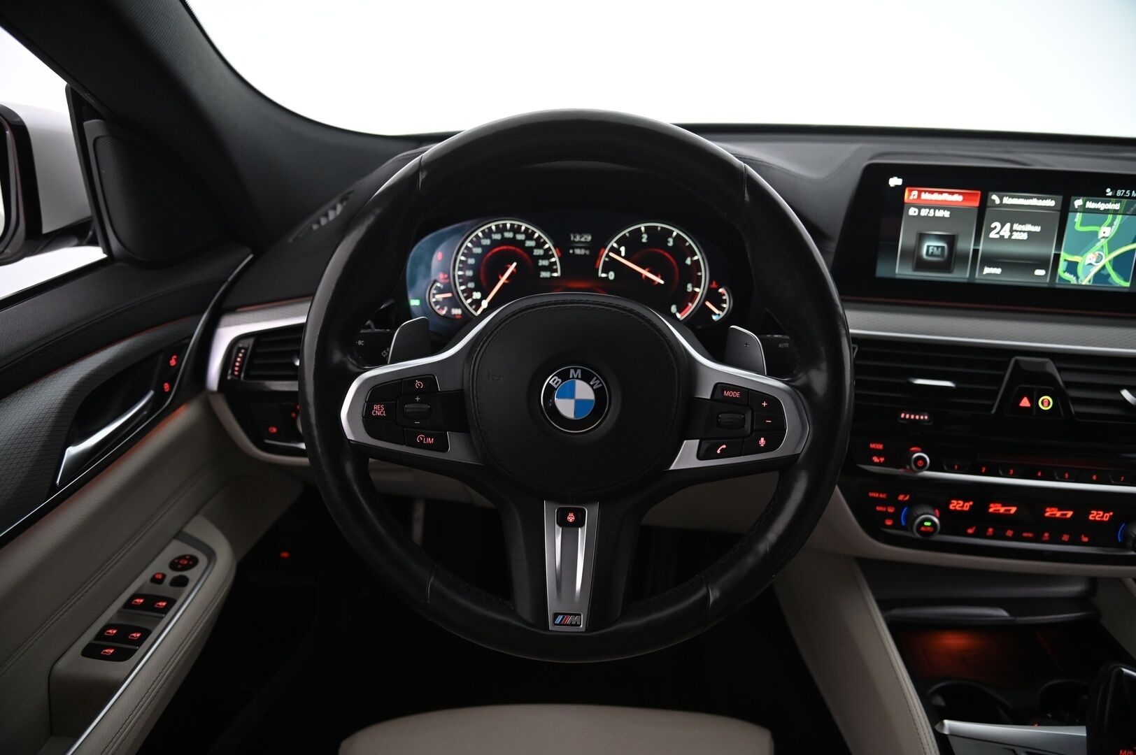 BMW 630 Gran Turismo 2018 G32 Gran Turismo 630d A xDrive M-Sport - Proff.navi | HiFit | Koukku | Digimittaristo | Dakota nahat | Mineralweiss Metallic | P.Kamera | 2x renkaat&alumiinivanteet | Juuri katsastettu 