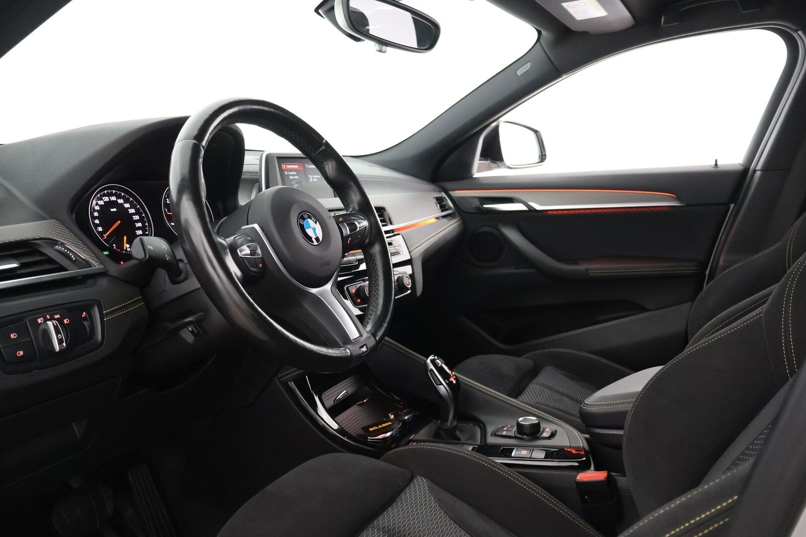 BMW X2 2018 F39 sDrive 20i A Business M sport X - | Muistipenkki | Comfort Access | Shadow Line | P-Tutka | LED | Ambient