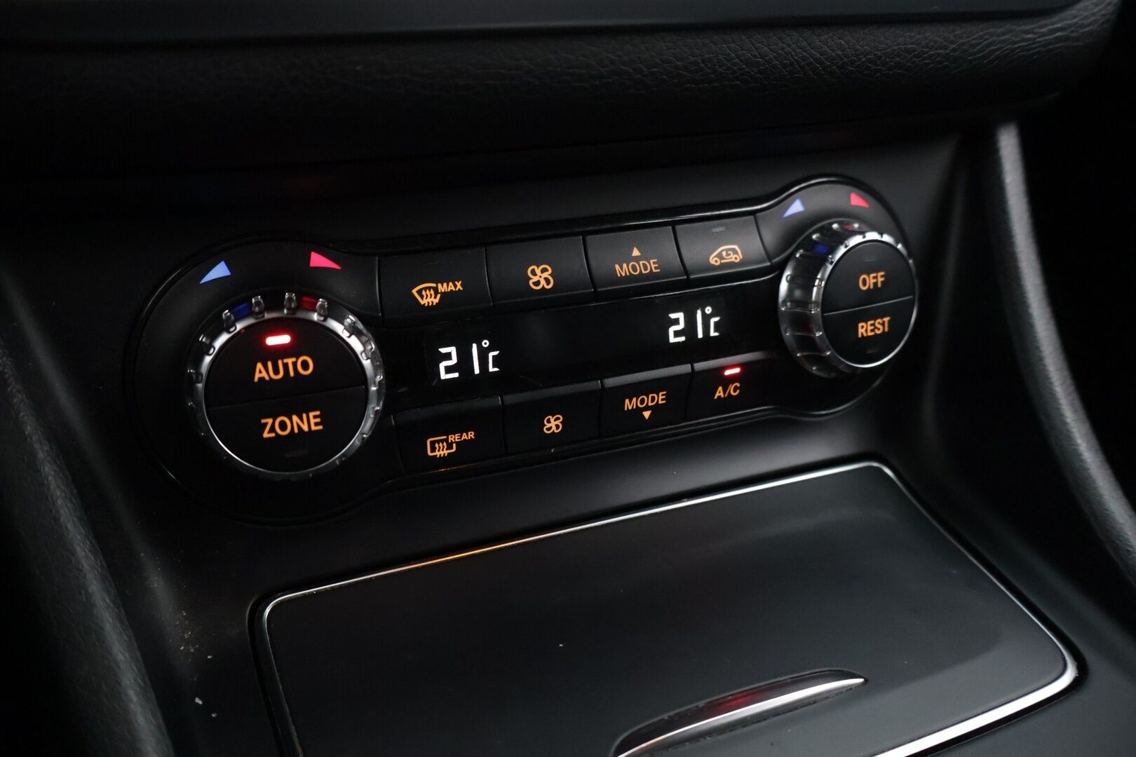 Mercedes-Benz CLA 2018 200 d A Shooting Brake Premium Business // P-Kamera / Webasto / Näyttävä*