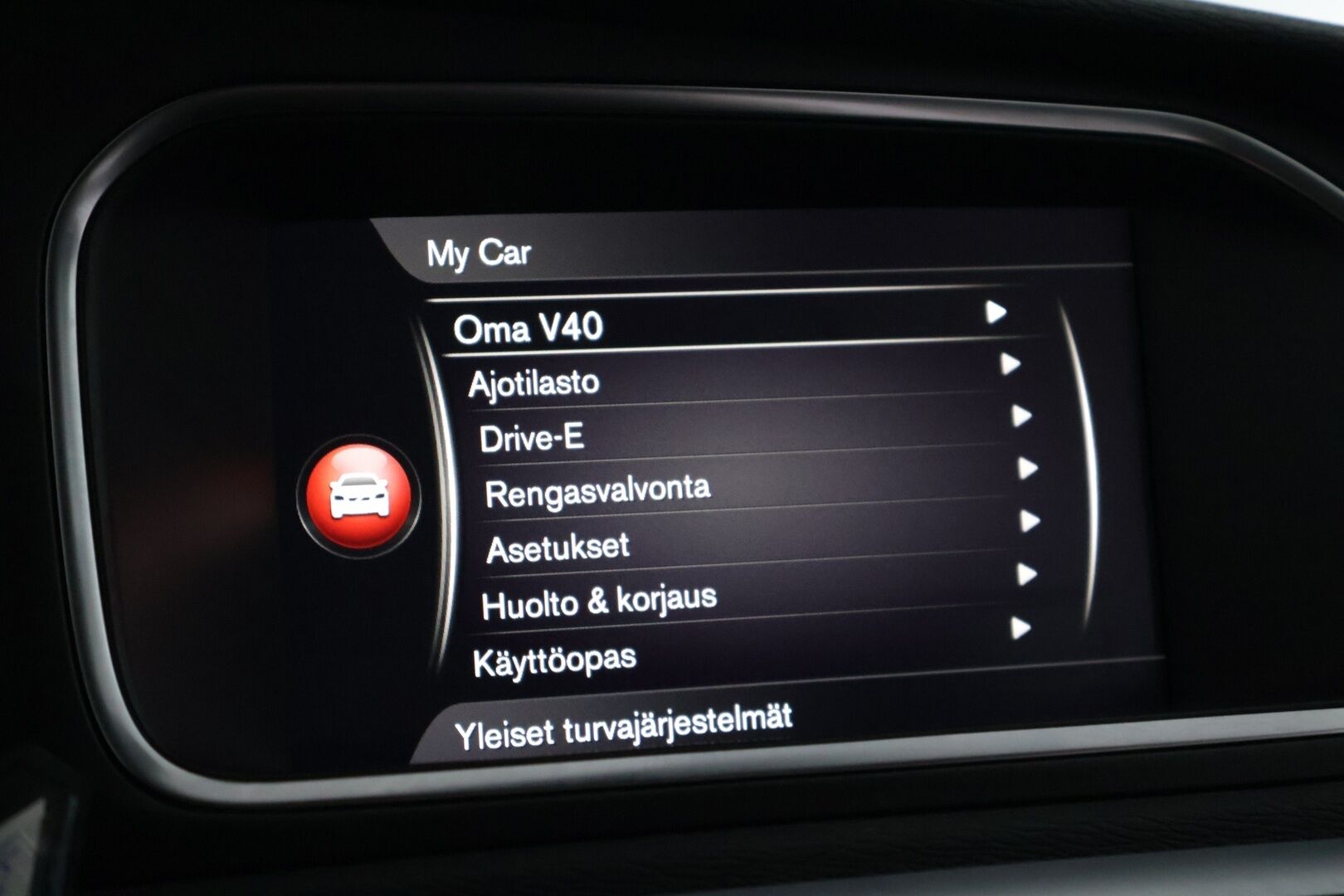 Volvo V40 2018 T2 Business aut - Suomi-Auto | Vakionopeudensäädin | Kahdet renkaat vanteineen | Katsastetttu ja huollettu!