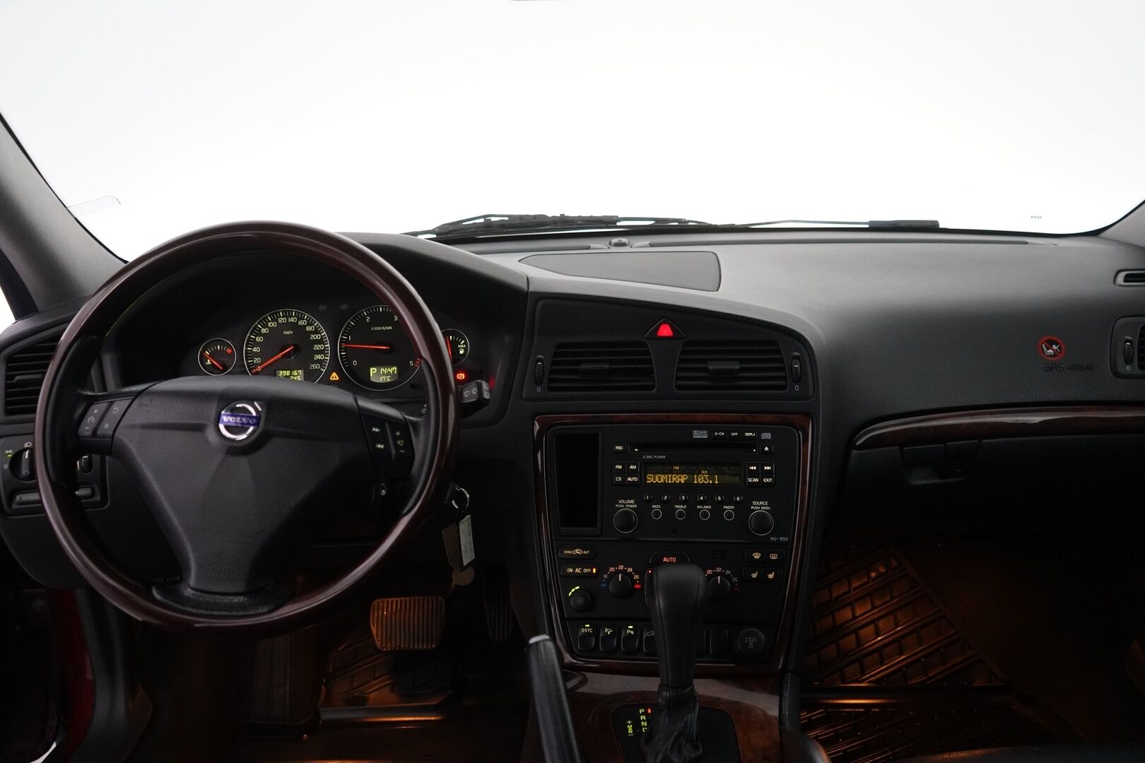 Volvo XC70 2005 2.4D AWD Summum Business * - YritysOutlet - Myydään vain yrityksille * - Koukku / Nahkasisusta / Muistipenkki / Vakkari 