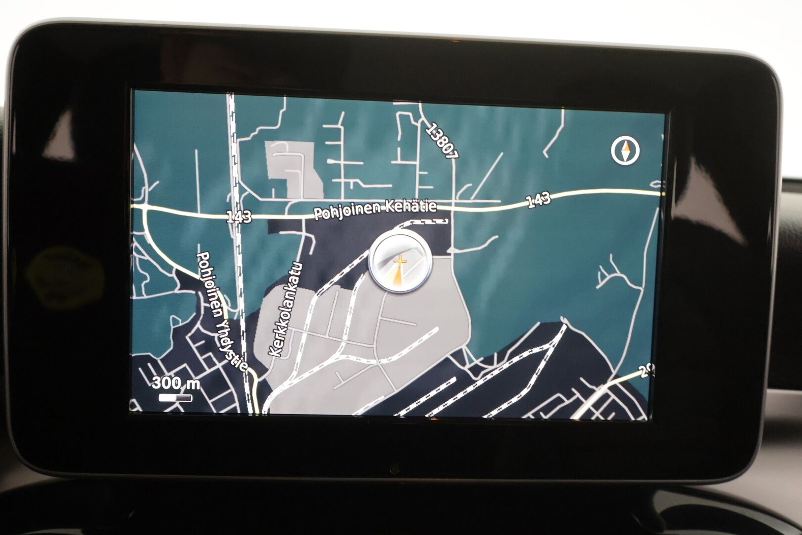 Mercedes-Benz GLC 2018 220 d 4Matic A Premium Business * Distronic / Sportnahat / ILS-LED / P.Kamera / Navi / Bluetooth * - Webasto / Koukku / Suomi-auto / Kahdet renkaat