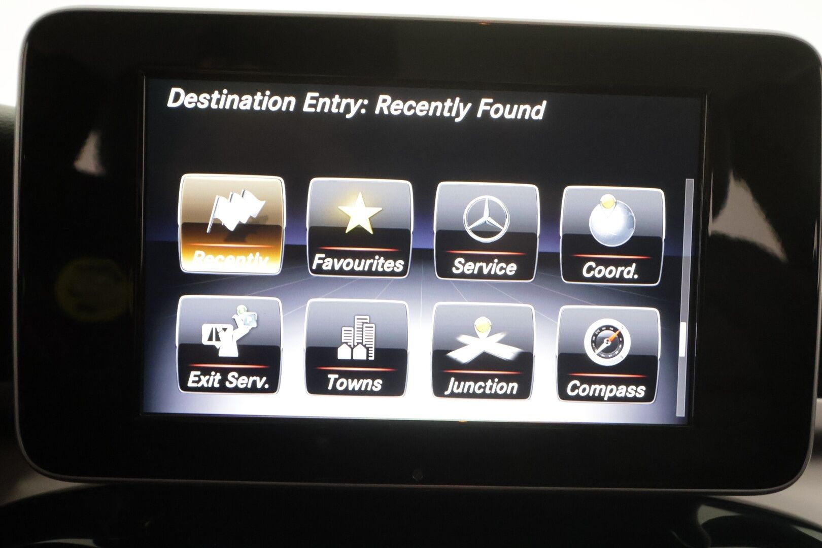 Mercedes-Benz GLC 2018 220 d 4Matic A Premium Business * Distronic / Sportnahat / ILS-LED / P.Kamera / Navi / Bluetooth * - Webasto / Koukku / Suomi-auto / Kahdet renkaat